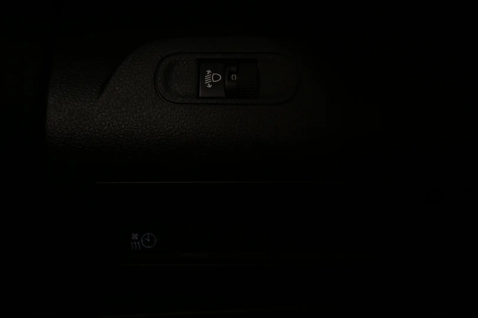 Car Image - 1gWAgmjAxhmsJSMOpKmLRt