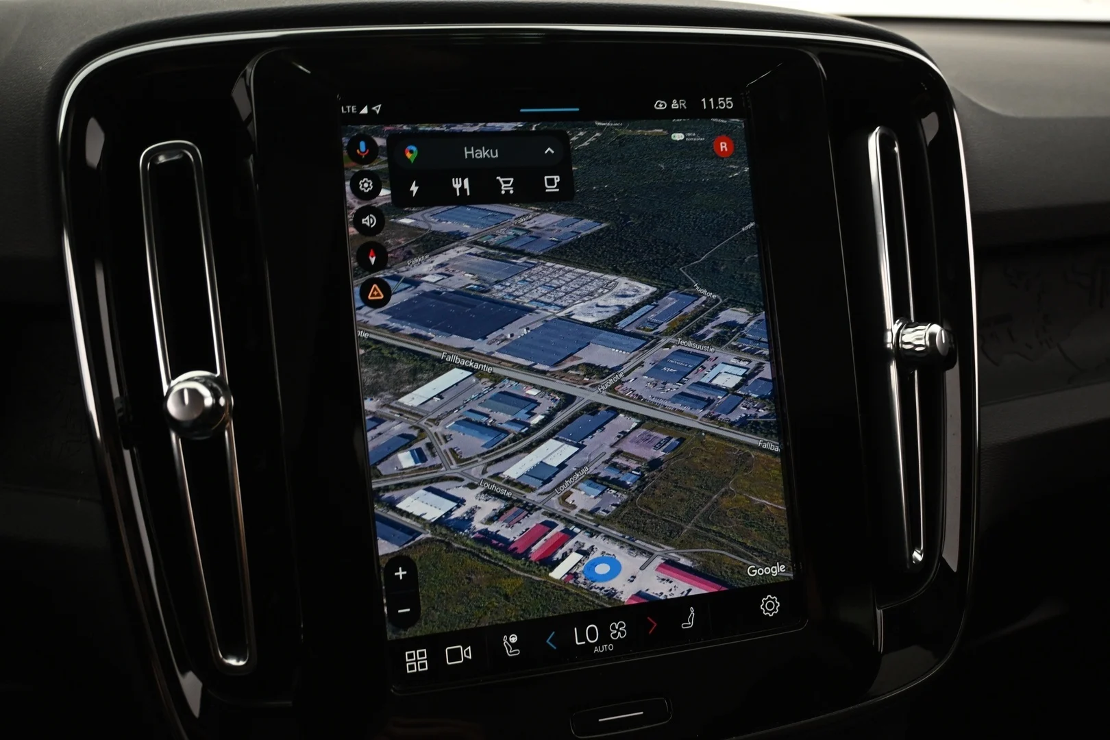 Car Image - 1THp3rsiFNzAxfnbcjbVTk