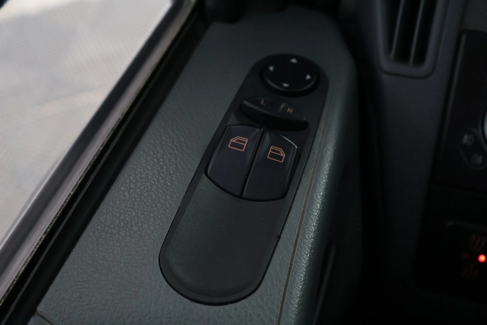 Car Image - 4yzzjRG2fHGOoLDuqqiOsW