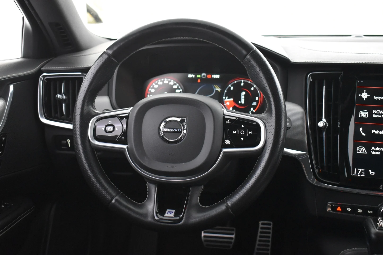 Car Image - Ko81PWTLVRAYzdruL0HeH