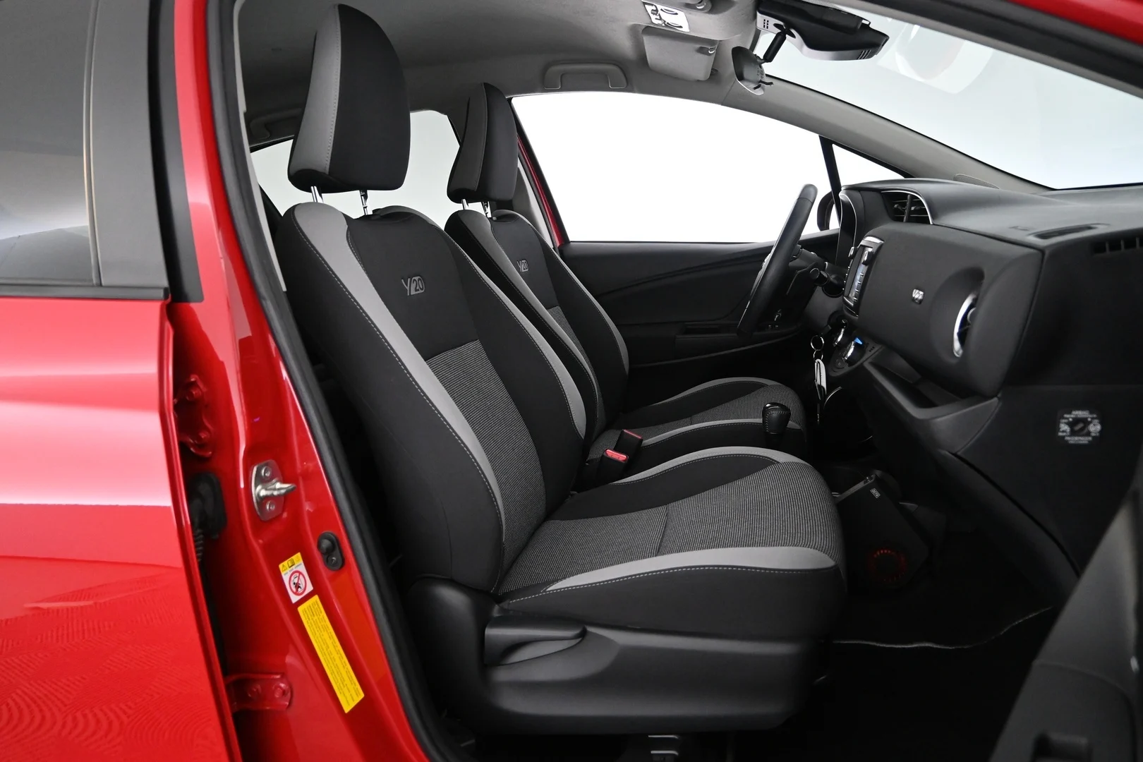 Car Image - 5XEI8NEQYwTVV7zhaR6L7t