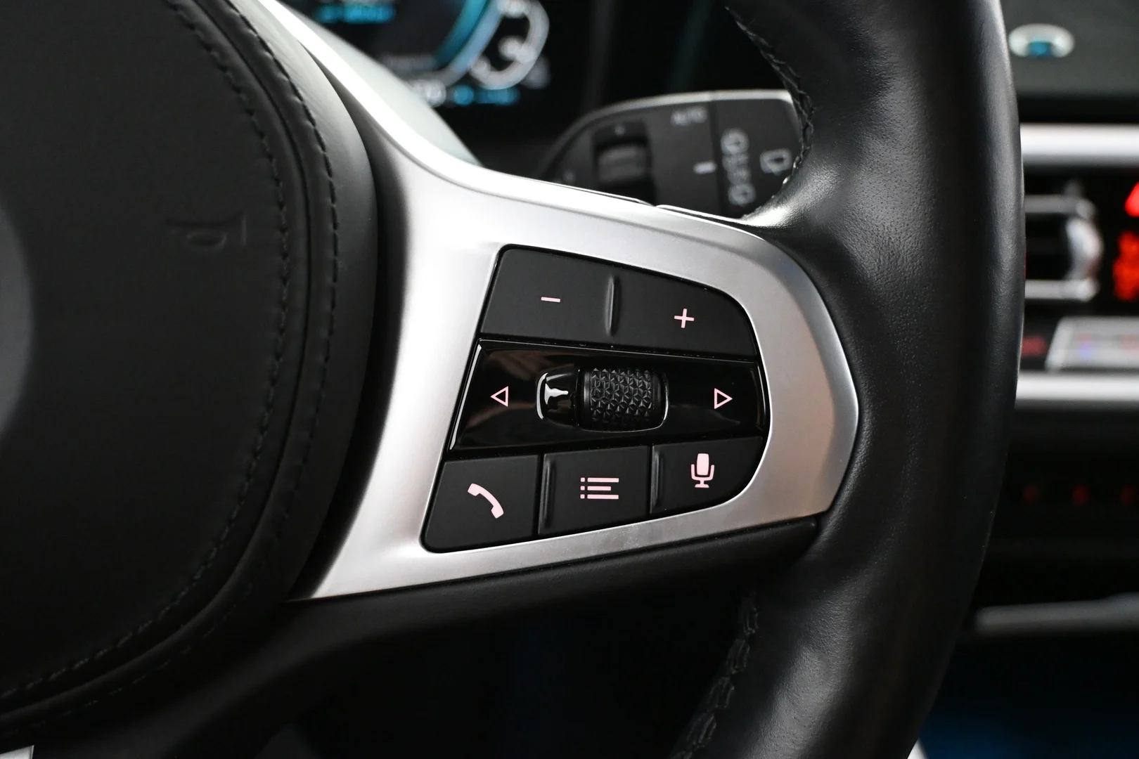 Car Image - 2nvYEjwoP3b3gwTgLPkAnF