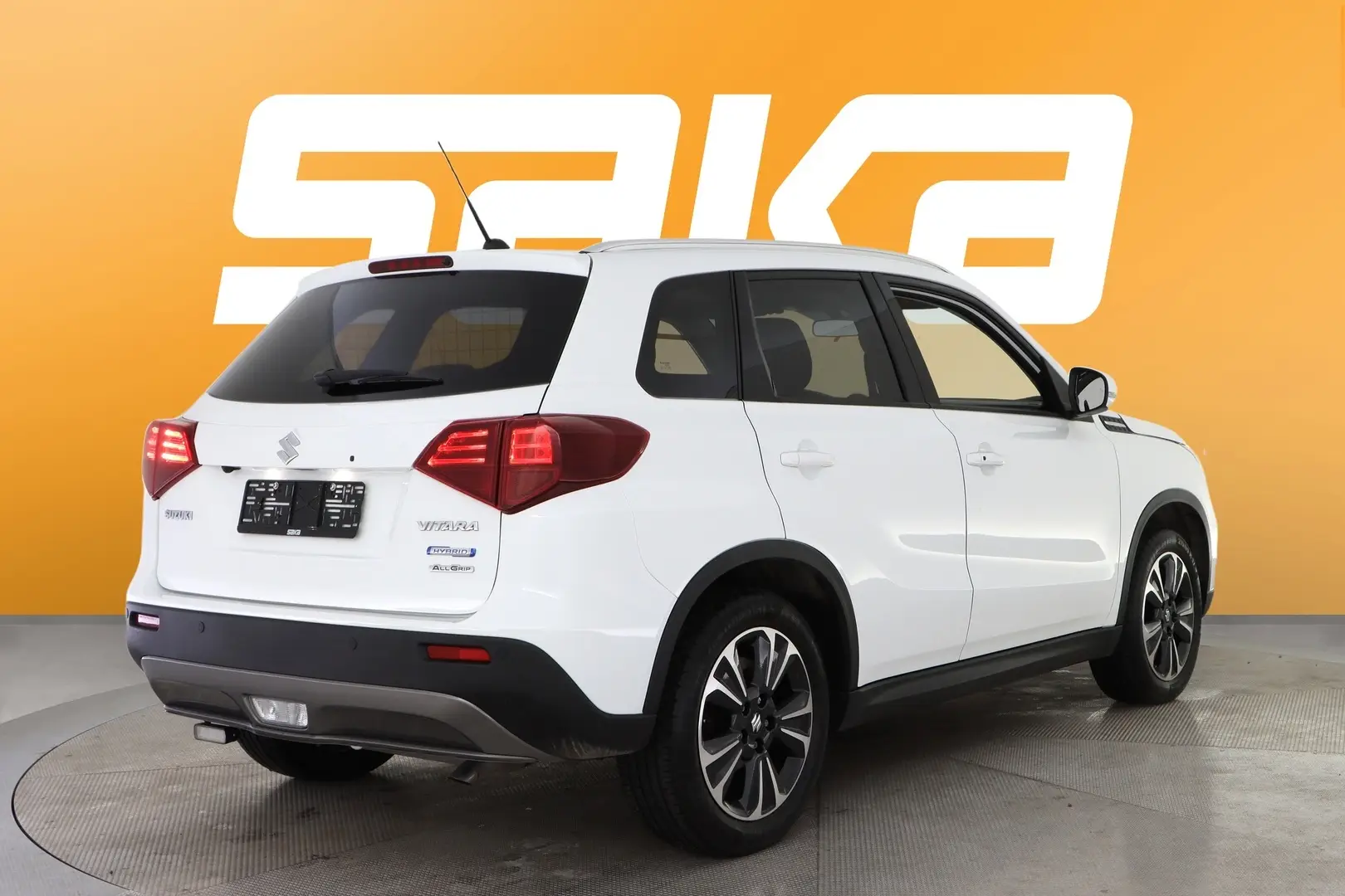 Car Image - 393NHazMXLg35TceCa4sGV