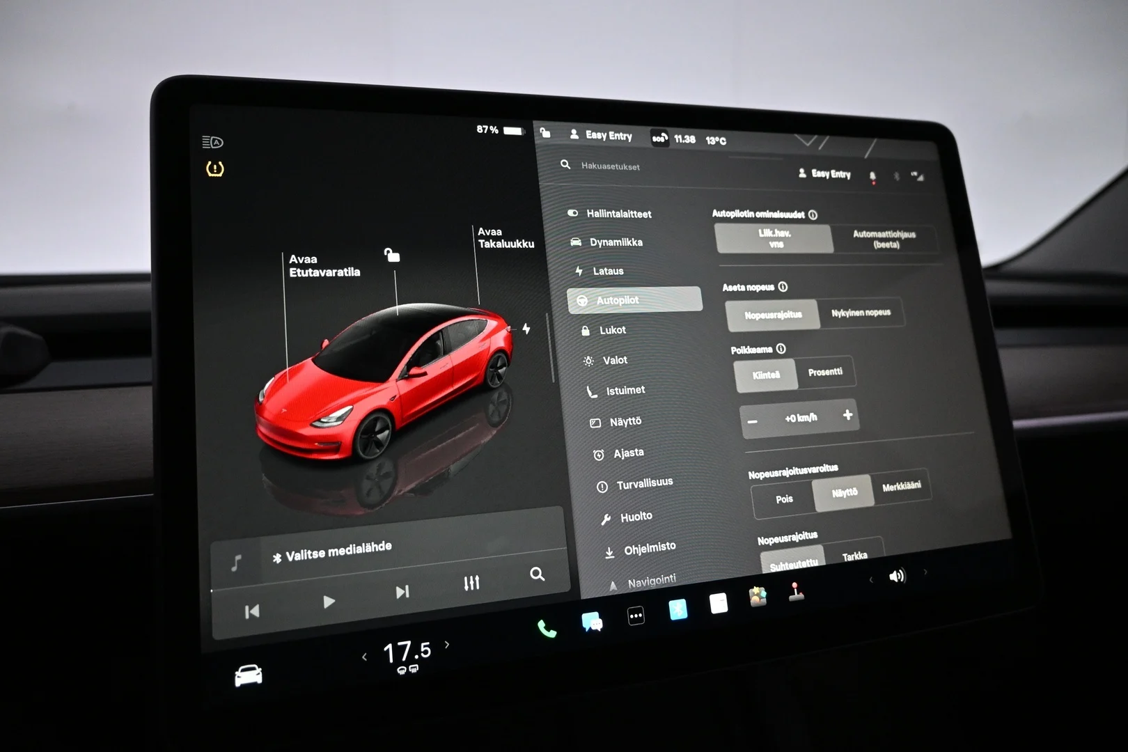 Car Image - 2c3A2yztsy4cCuXi5v33r8