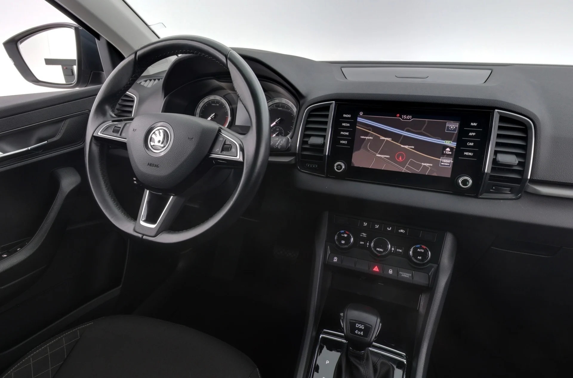 Car Image - 27ApwB9vBT6s1x1Sry2OyV