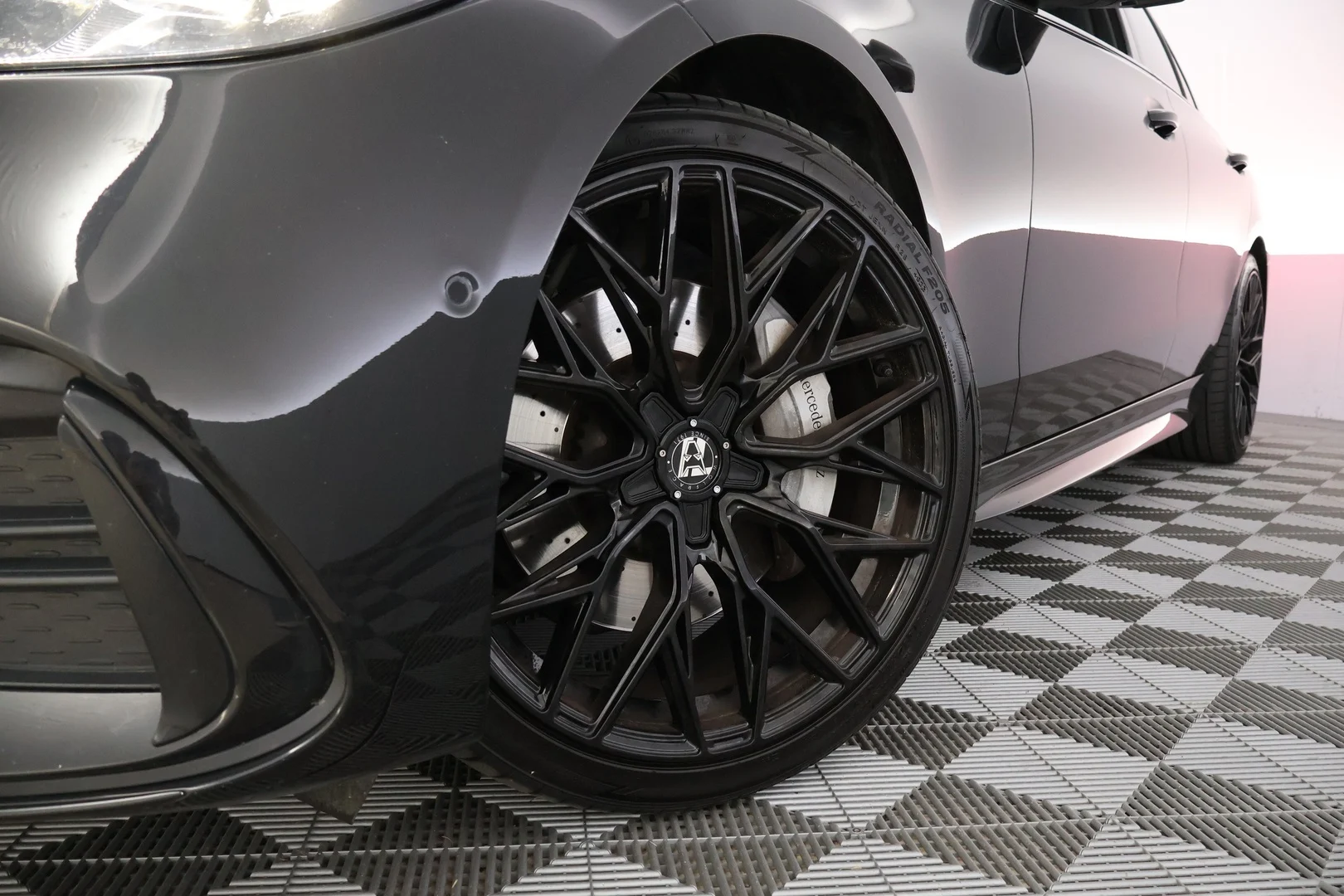 Car Image - 5Ae3ZCj7jIlgoFfOuUdIkD