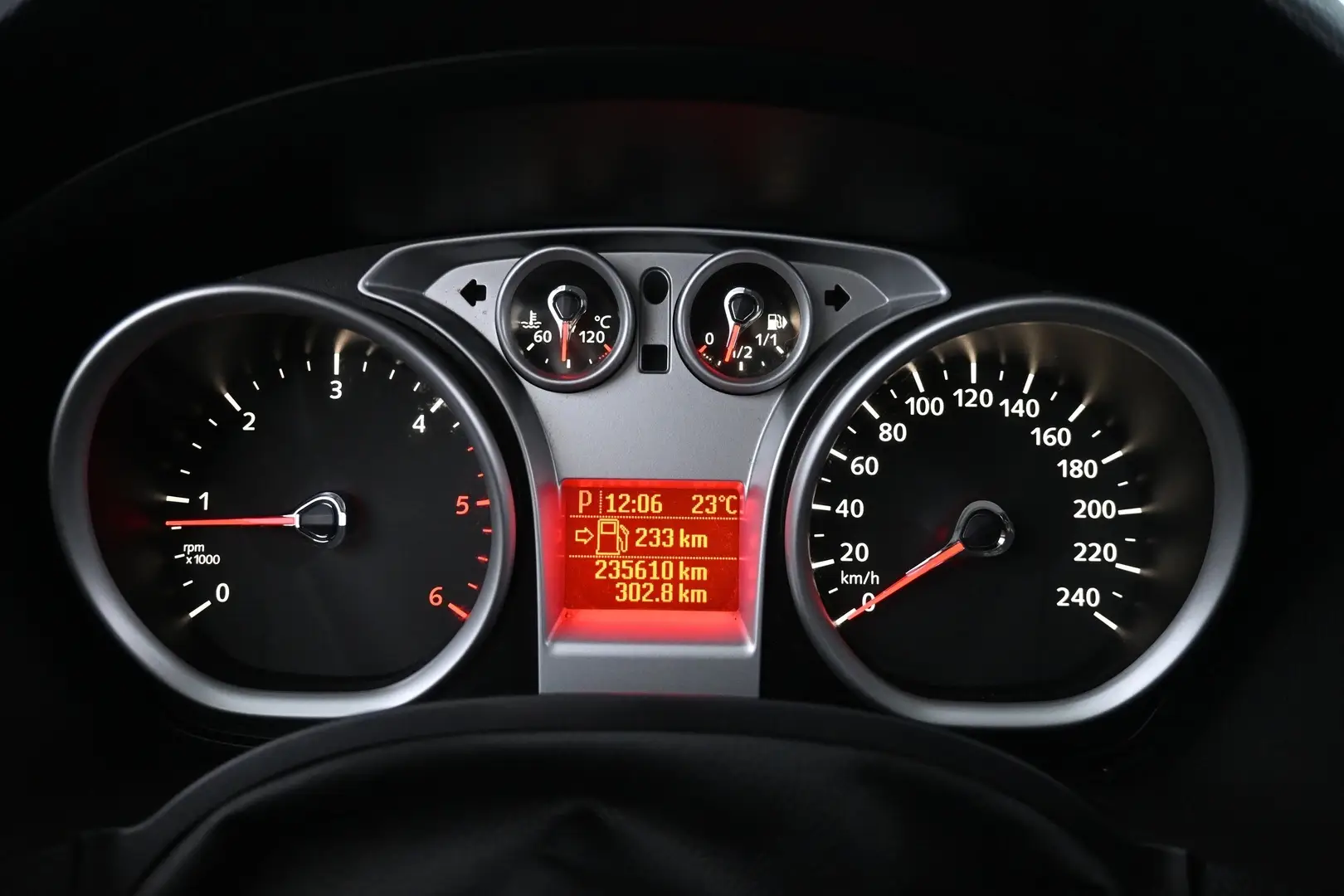 Car Image - 6bcrj3Q2vmbHK5VNgbmicu