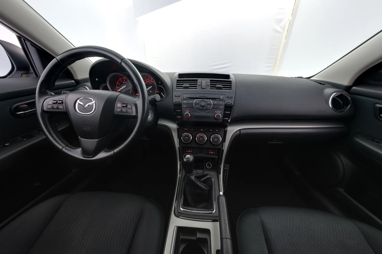 Car Image - 3GrwUmfxY2yJ4jL86DQ5Wg