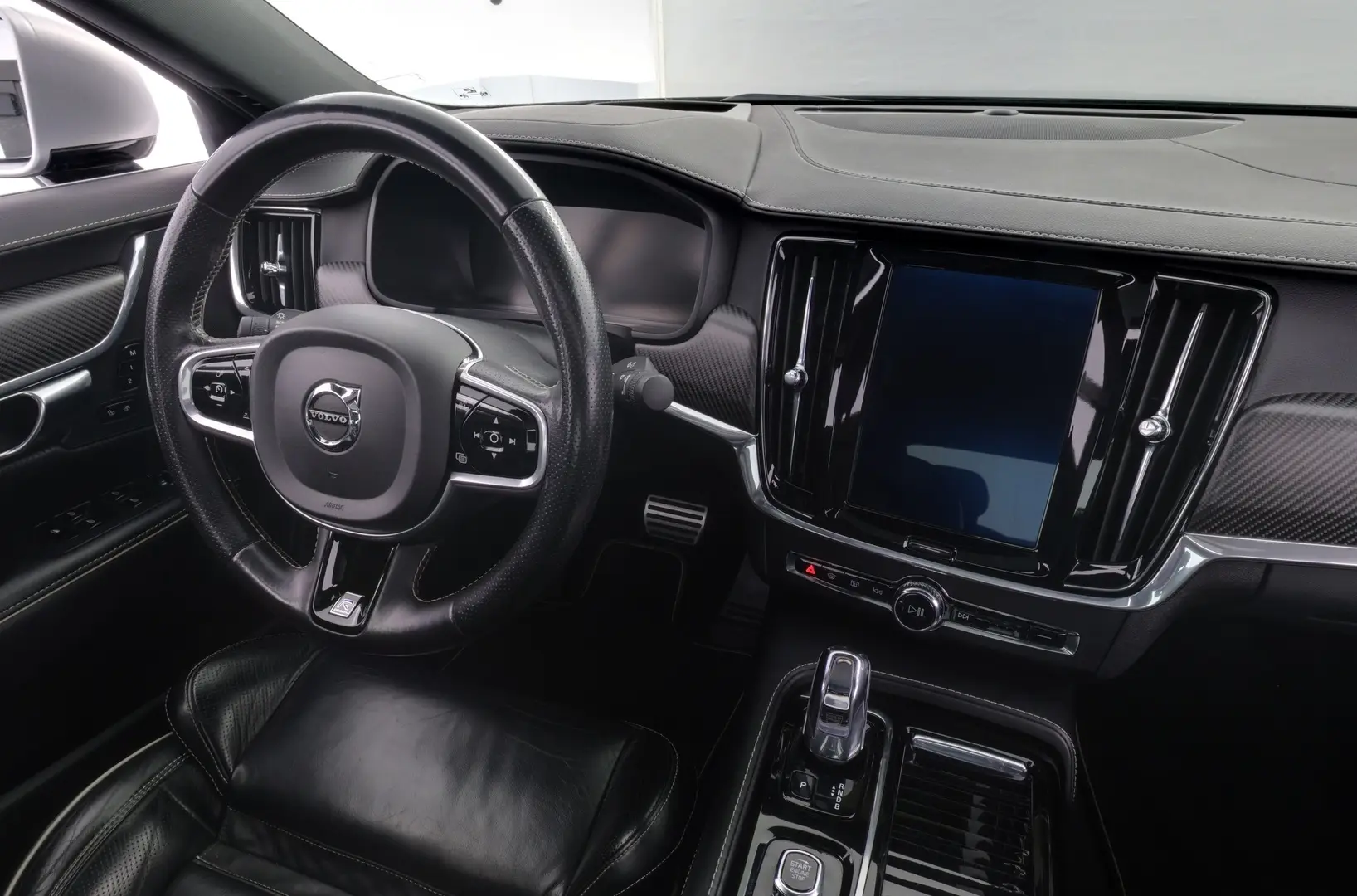Car Image - 2Q9fqApx3XxnbYa3qdFFjq