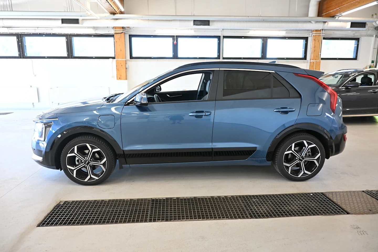Car Image - 3c08YlzUougQkd9UJLWsWo