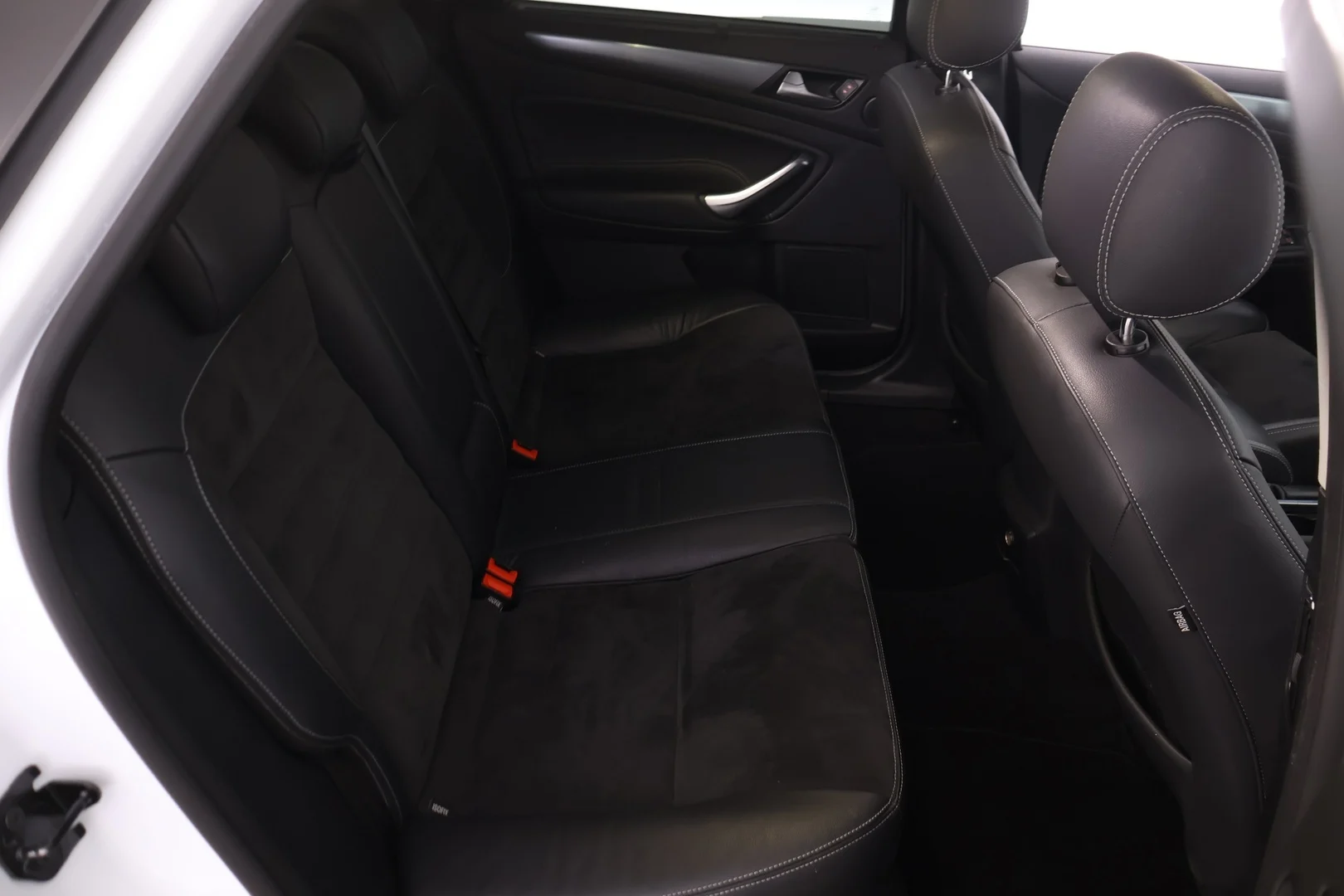 Car Image - 5llDR4eUz4Dy0ixkuqBIos
