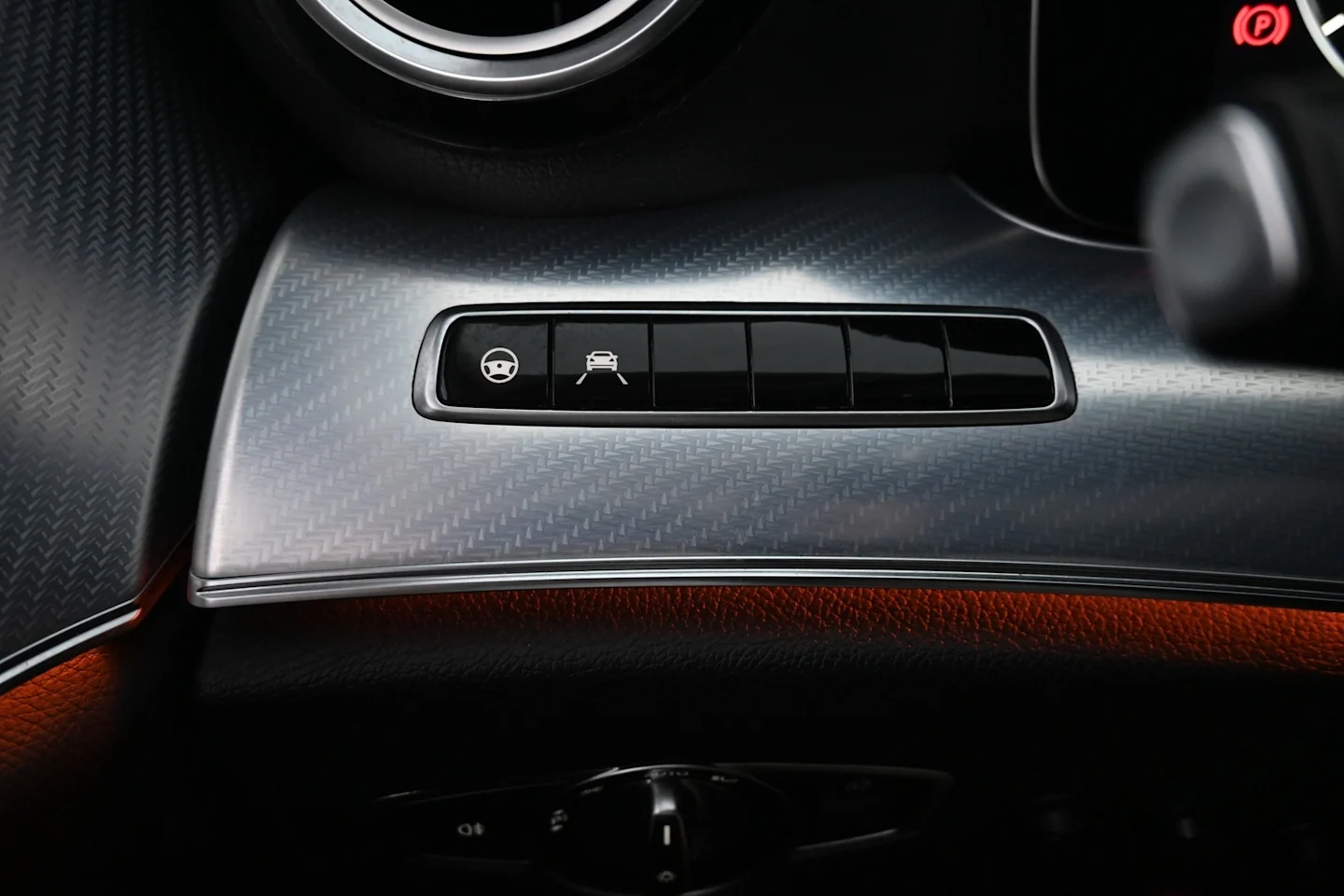 Car Image - 21YgWEP1tylFiEpQBIB64w