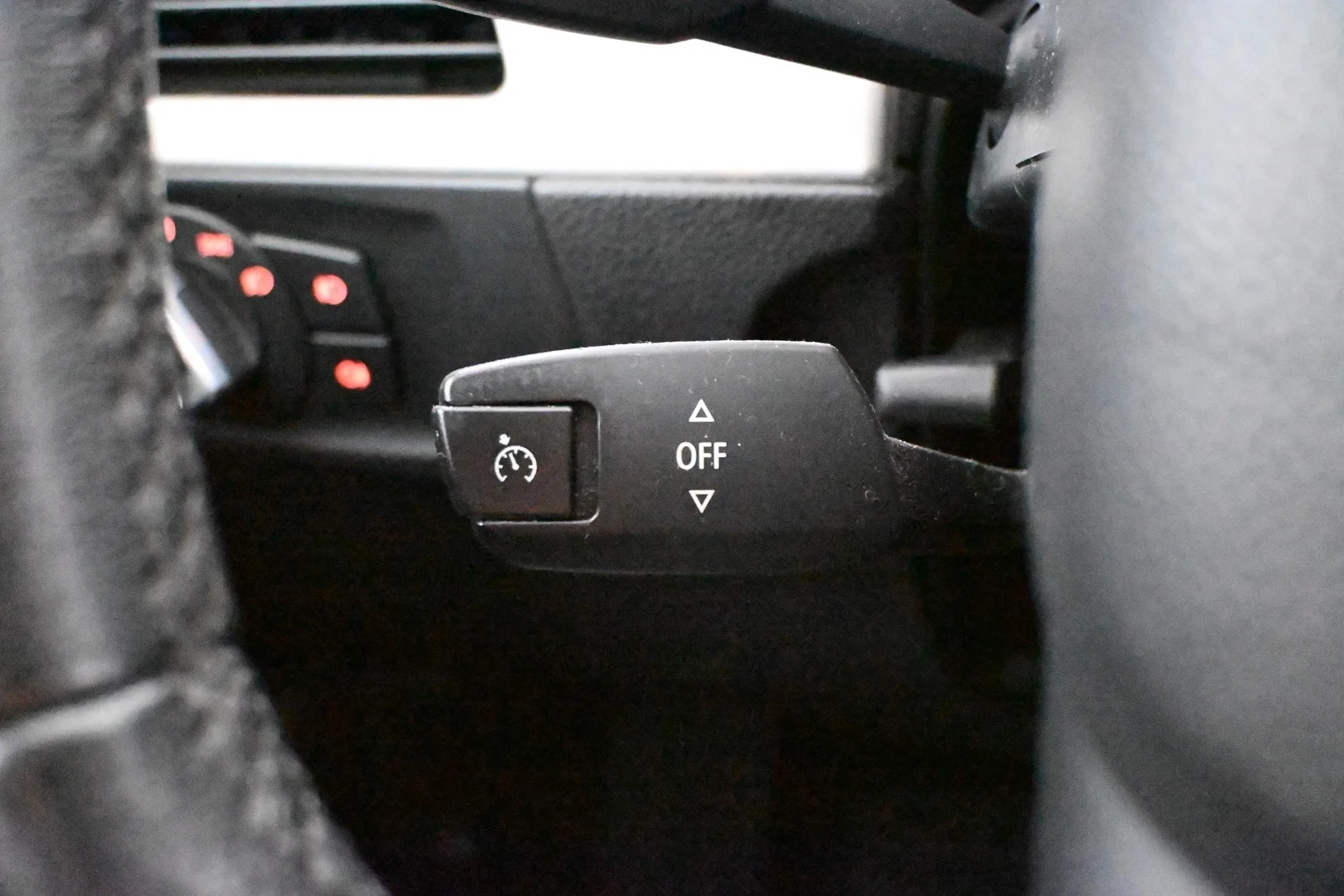 Car Image - 5WiIzuPiic4RwQ4A2IVXp