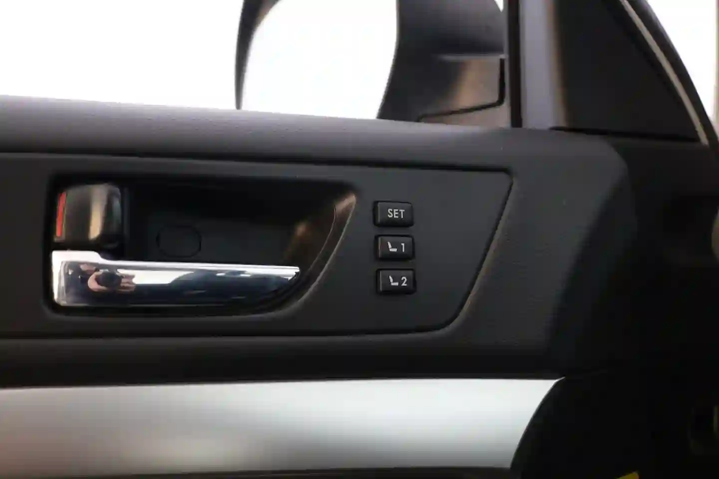 Car Image - 5mkFfSuUVfJrxVmtqAhMs2
