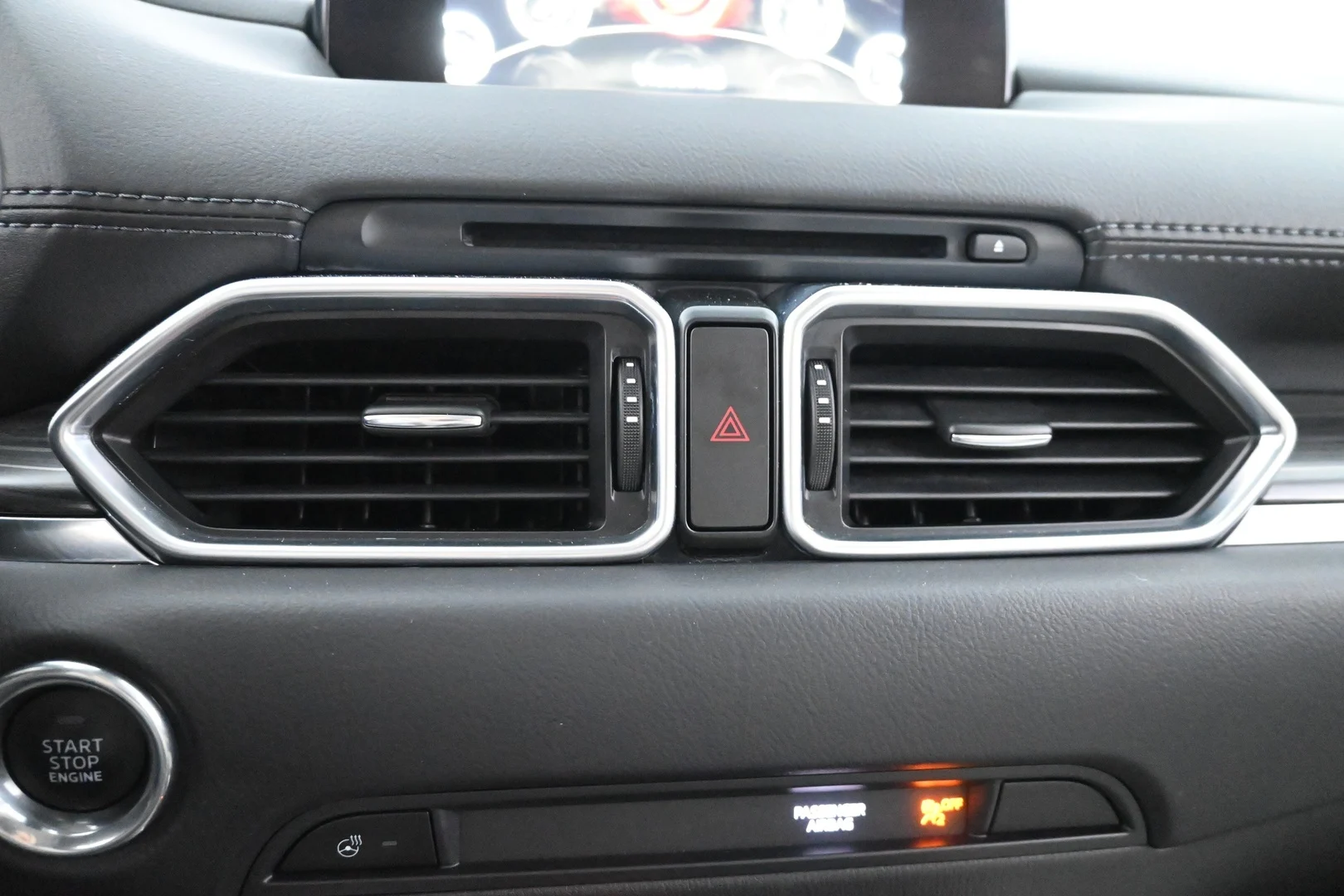 Car Image - 6SFlZm2FVnGIqi2uQZW4gY