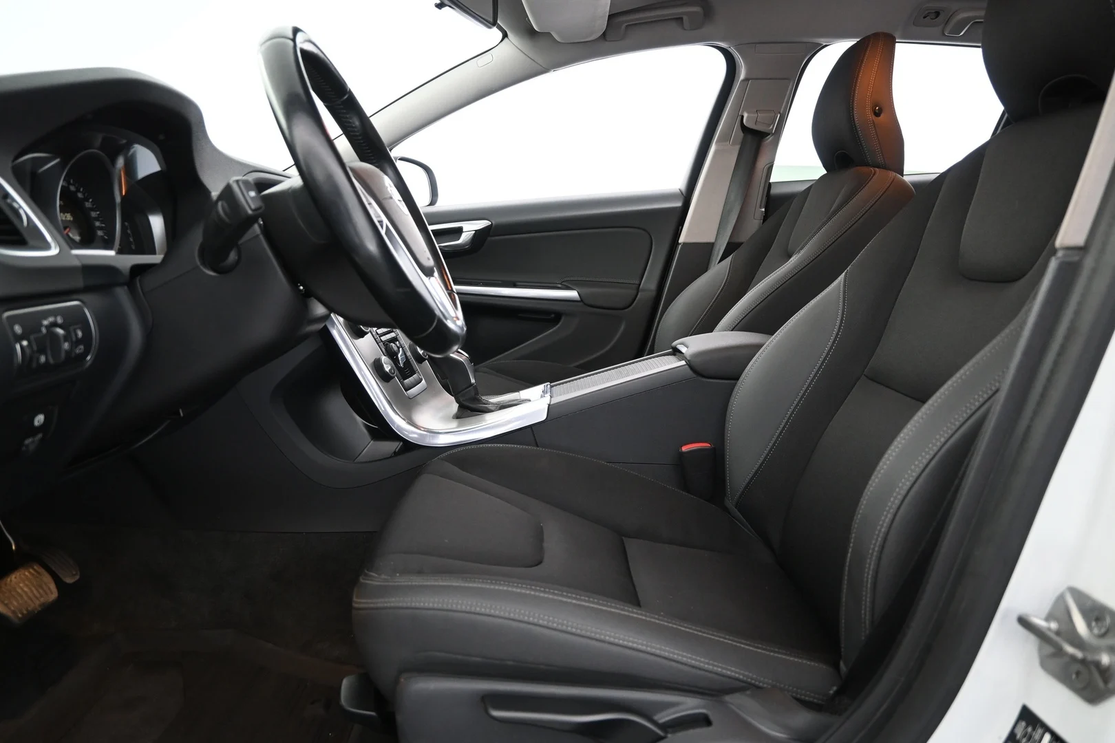 Car Image - 1KYx4WvGpl74DM01GnhlTq