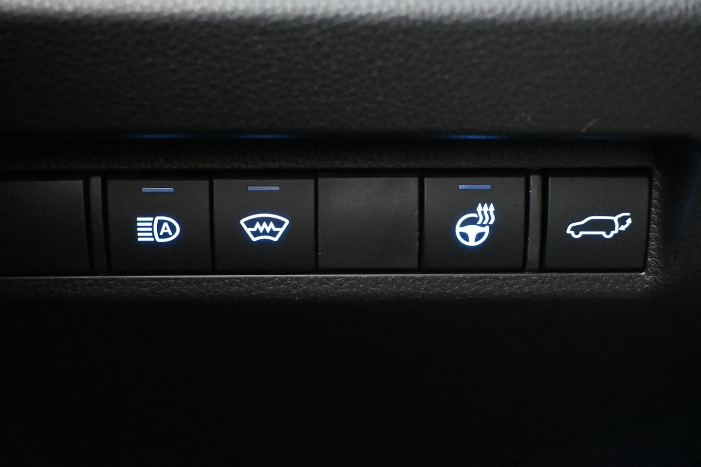 Car Image - 61YEtNx5Mond0WUjTs8CzE