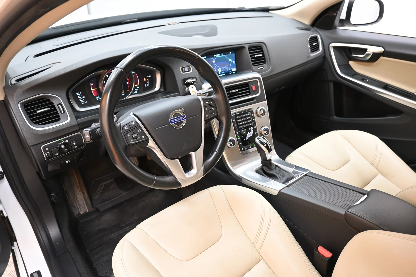 Car Image - 7mn8quq9DwT8kngozPDzW7