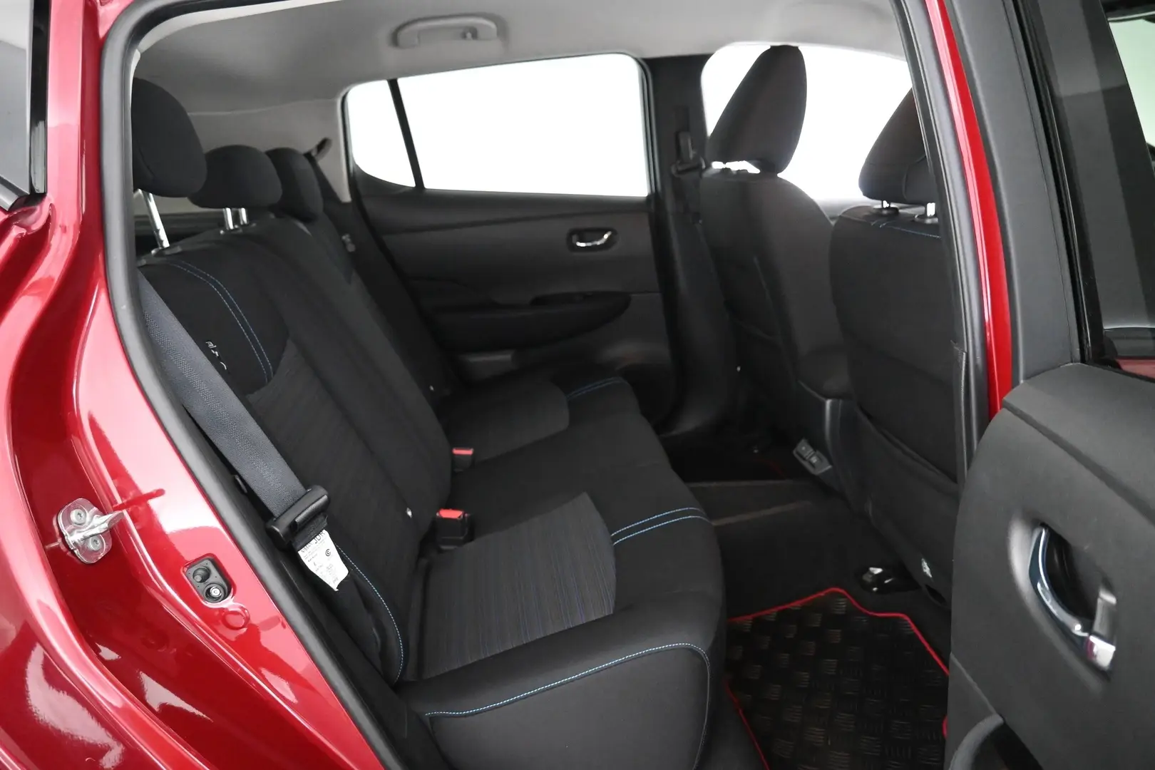 Car Image - 3ZQeQ1LyCD8qf5vhnEsysn