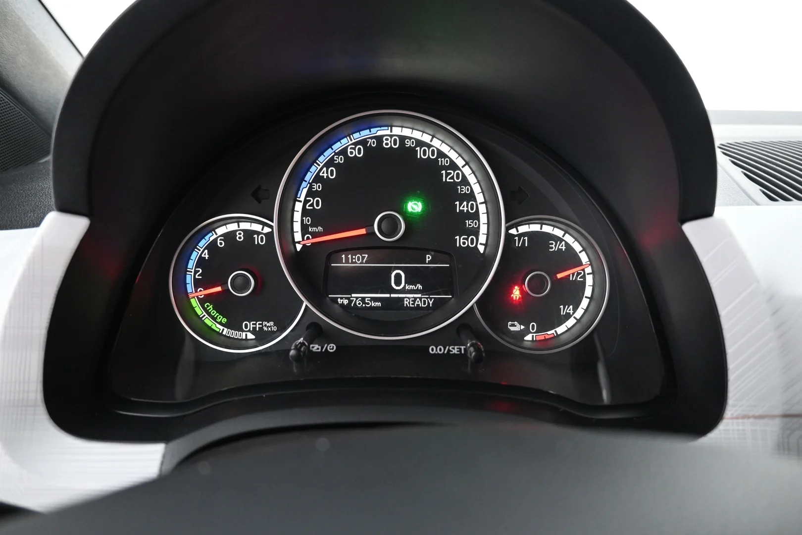 Car Image - 33gSiKYWe1SDzsVGjoF13u