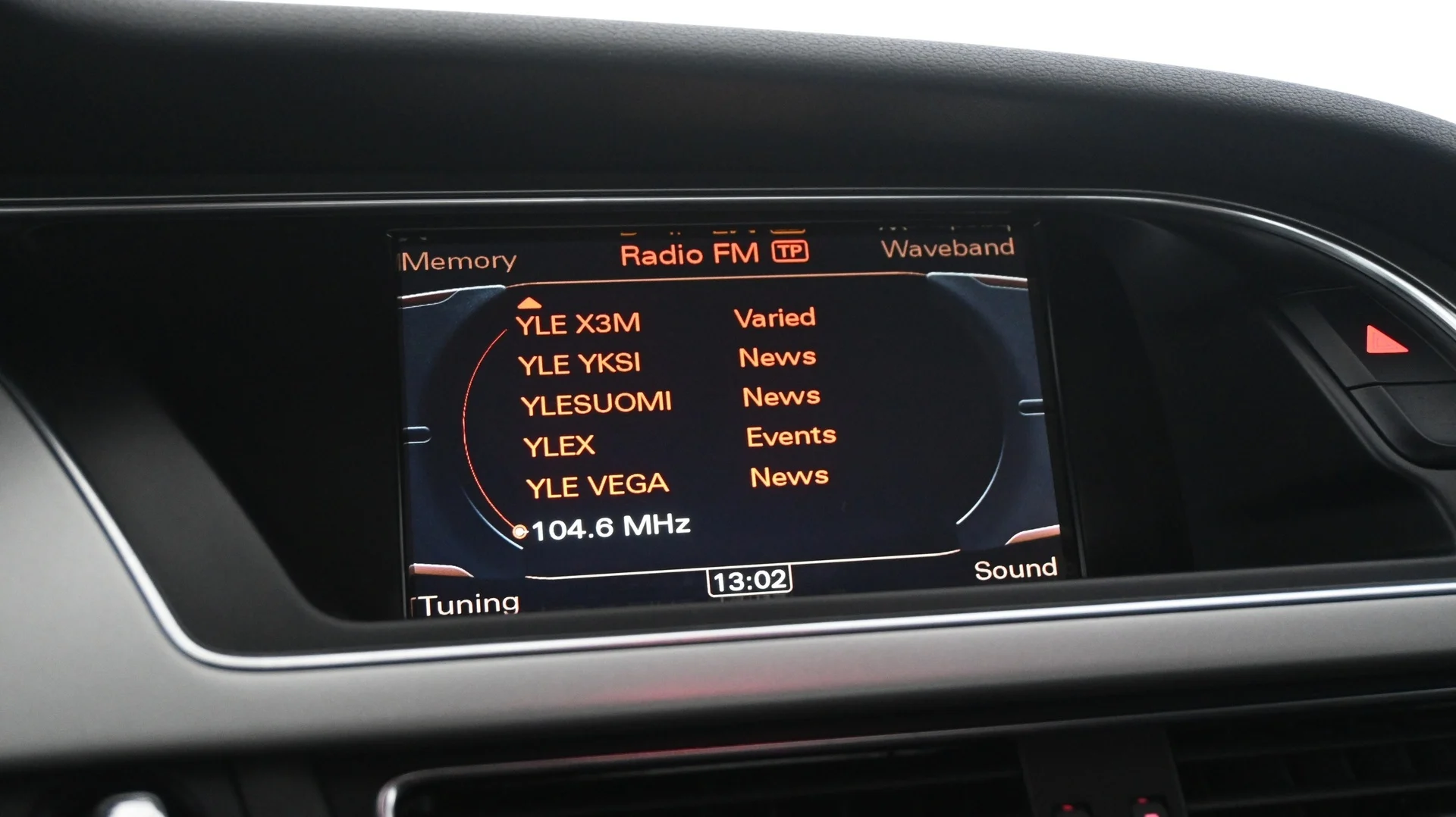 Car Image - 6moijNqvXY0lJpd1KhYDHX