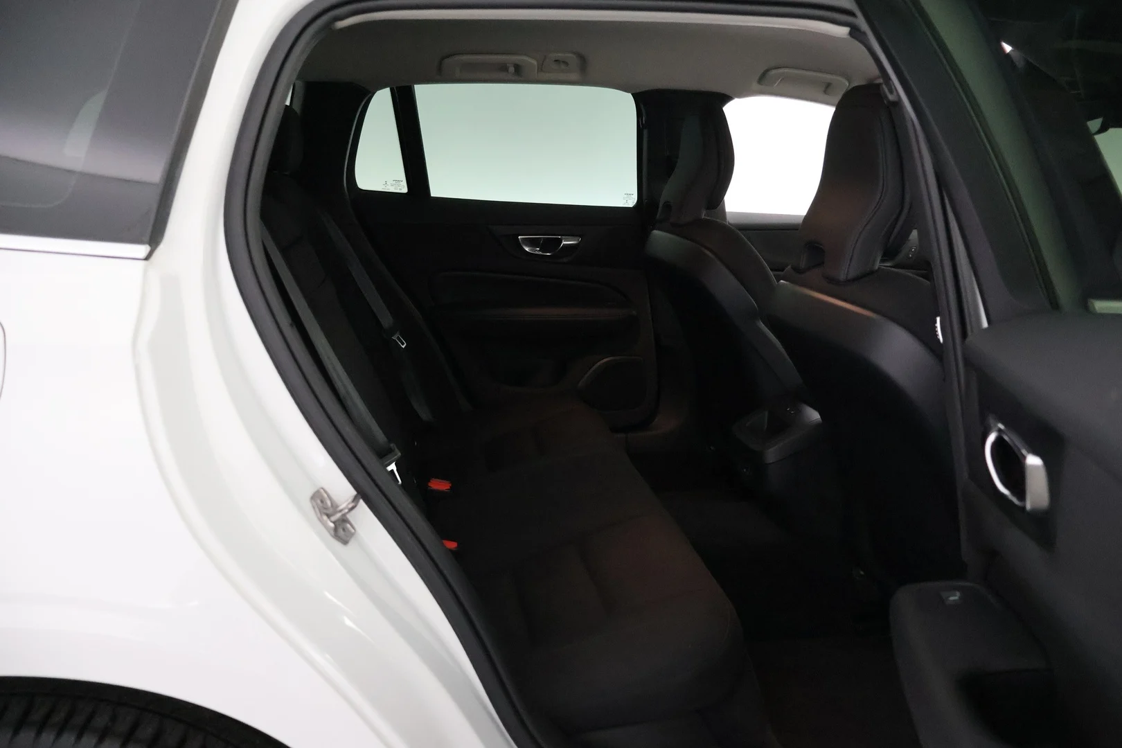 Car Image - 5j2oDqFba5YFigHfmew1f8