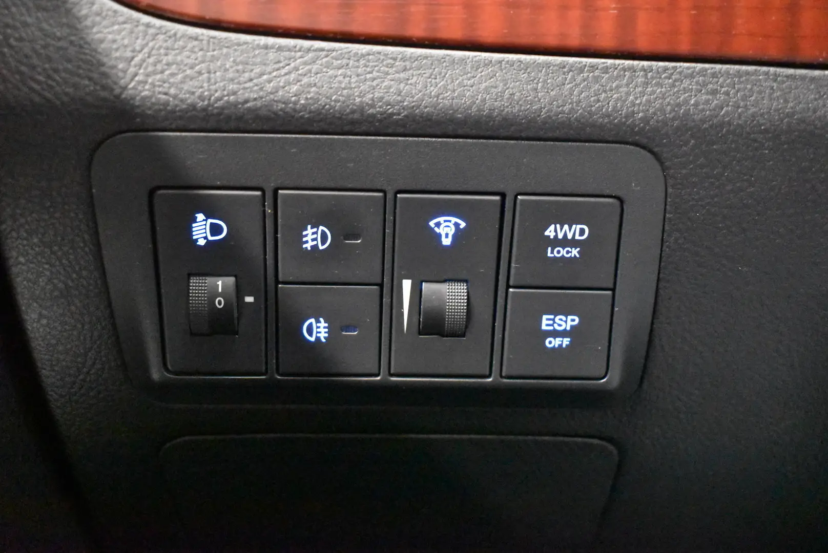 Car Image - 2z5js1BVPN9XlpOJsJKEQM