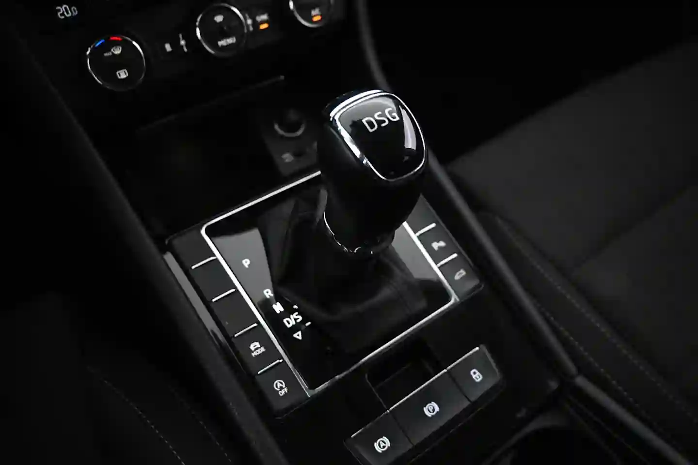 Car Image - Y8fldEjNj3dqZ7ToSERkc