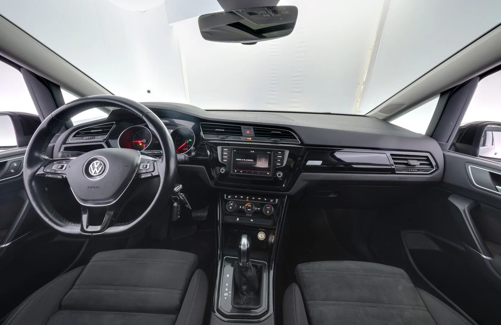 Car Image - GTwGz2JKguCMJp9QeG7Rc