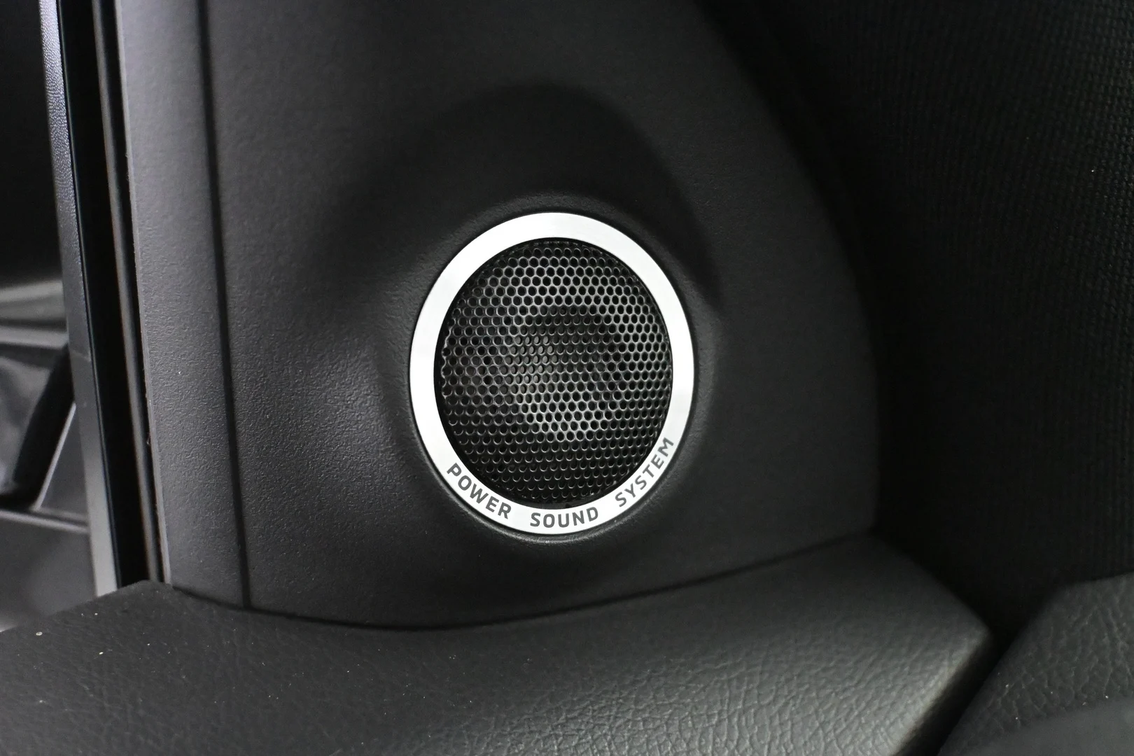 Car Image - 40vgJmYeWew0nofSkwdpcS