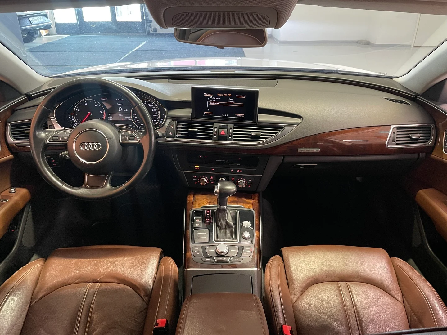 Car Image - 6JI6Ua9BB20aoM6xz8ZYy3