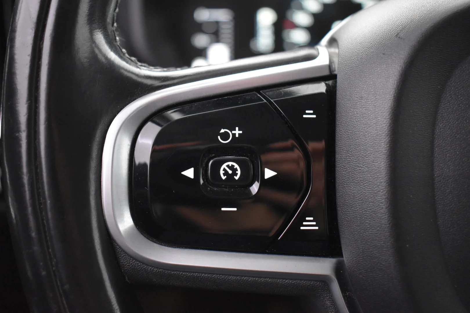 Car Image - 2QgY8eVOiAL9ELqqtLT2Q