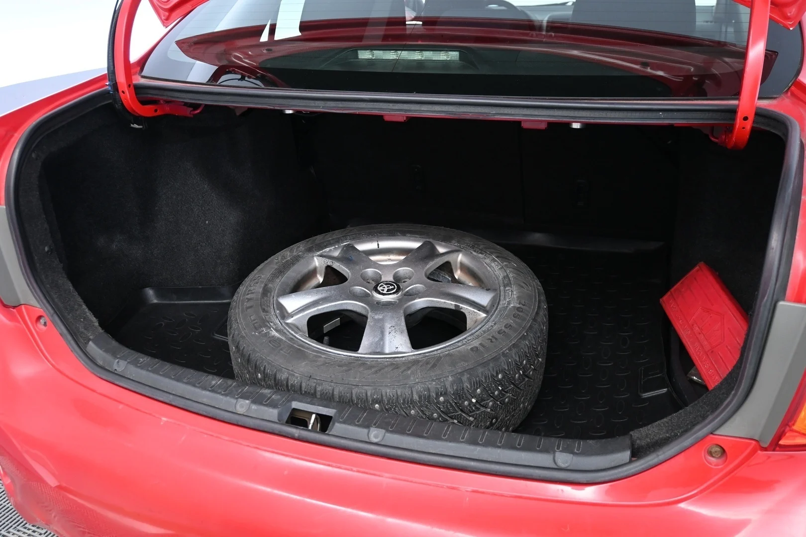 Car Image - 6qsLjES8ewP6q7t2BWJevA