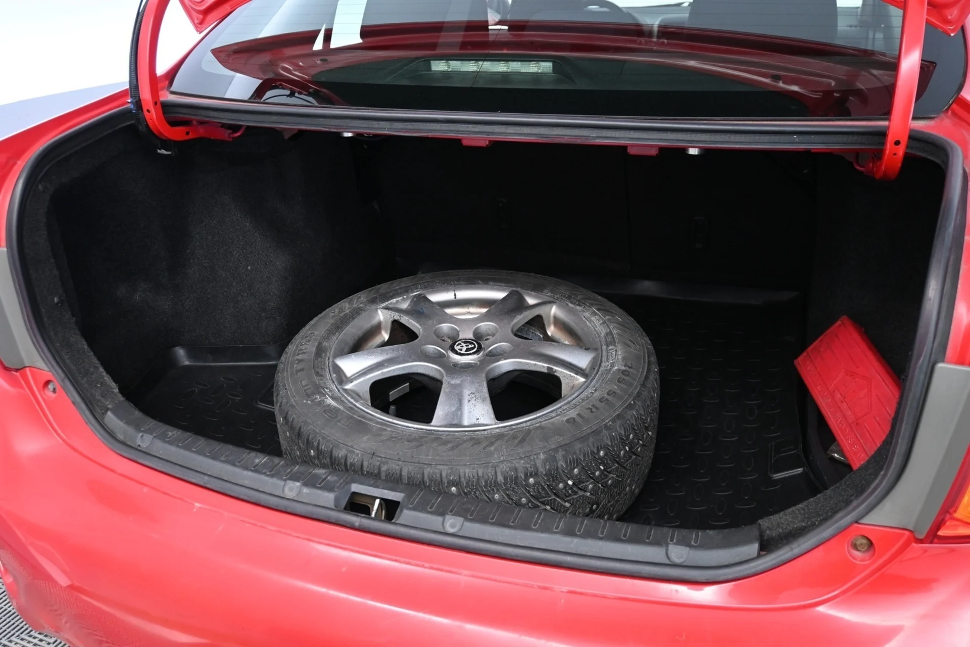 Car Image - 6qsLjES8ewP6q7t2BWJevA