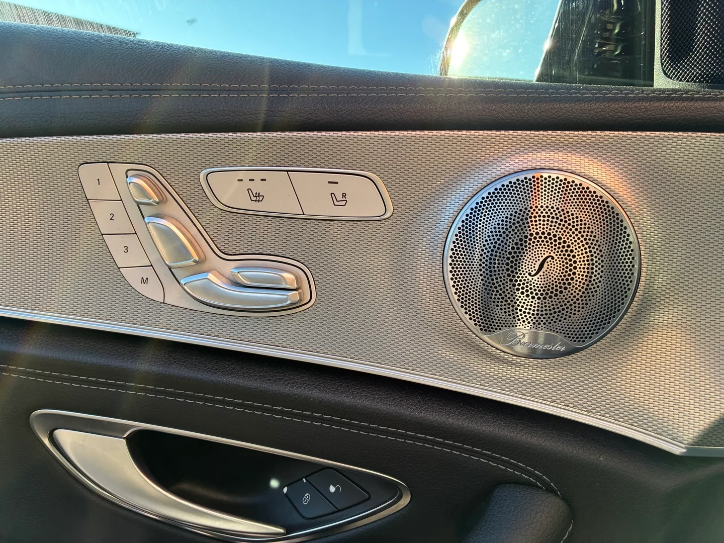 Car Image - 5QRYAqDKHwHjTStgehO6wL