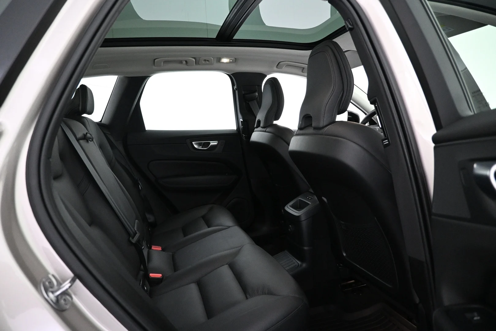 Car Image - 6bV15DpUPWJKIf401LAf6e