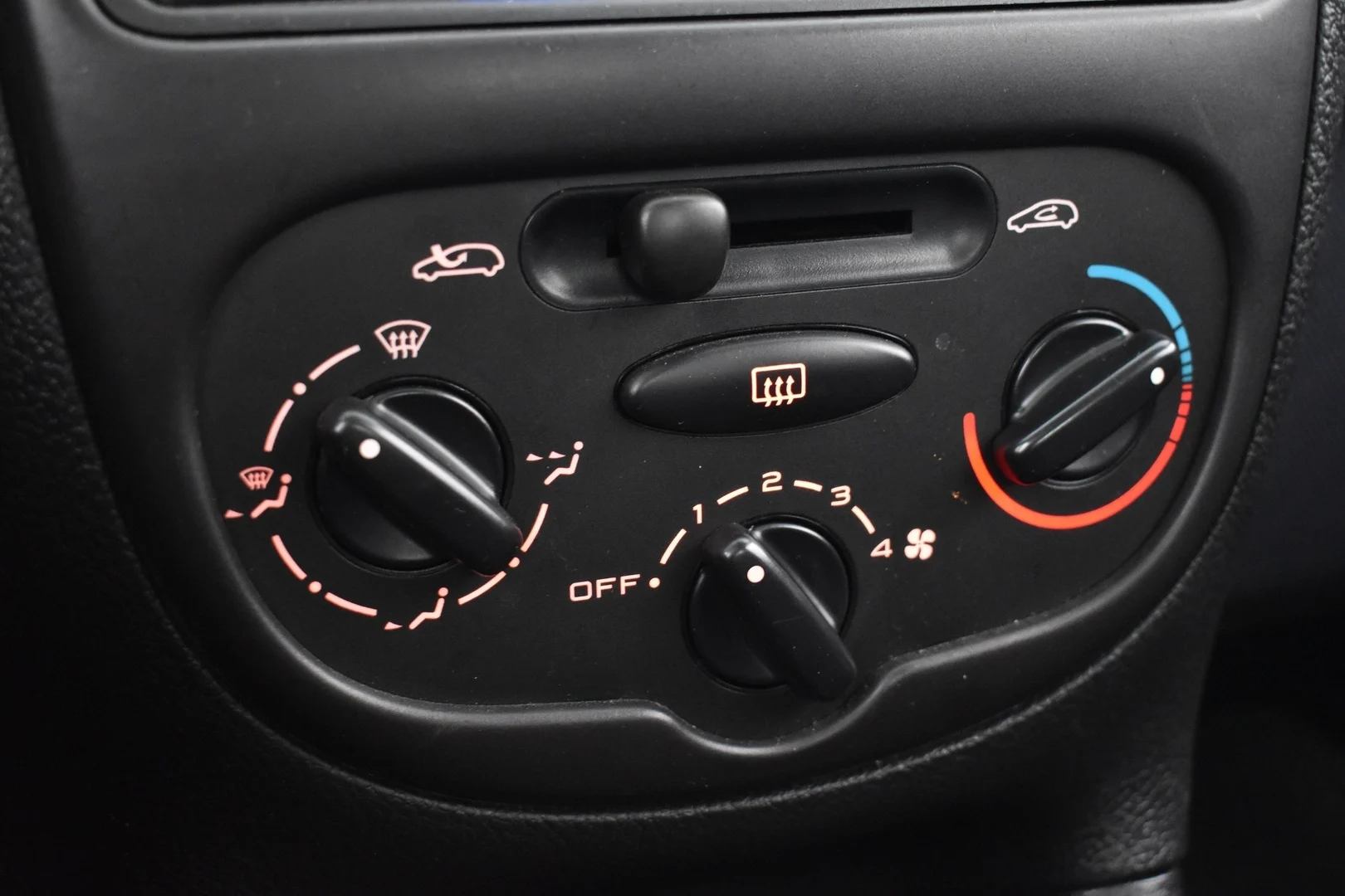 Car Image - 4B1K01U56yMe4AJMnQdaV9