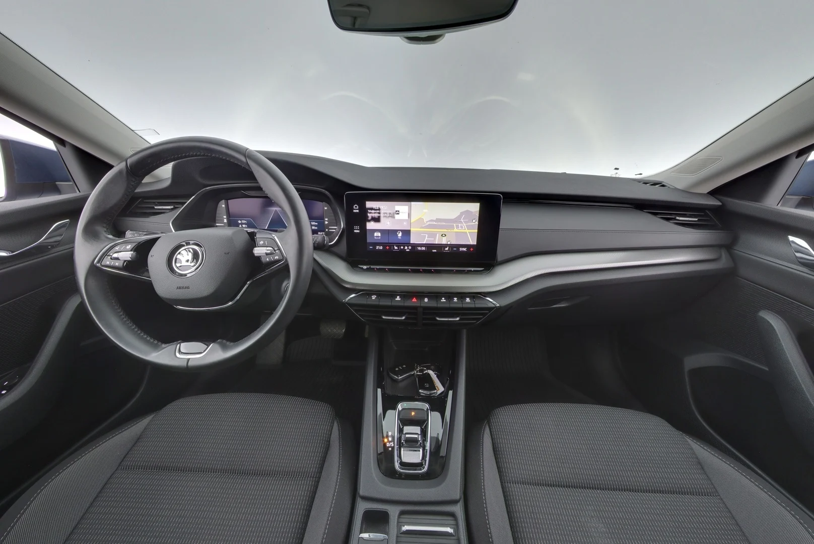Car Image - 4kB5KtmDErH6pxJdoiCUKO