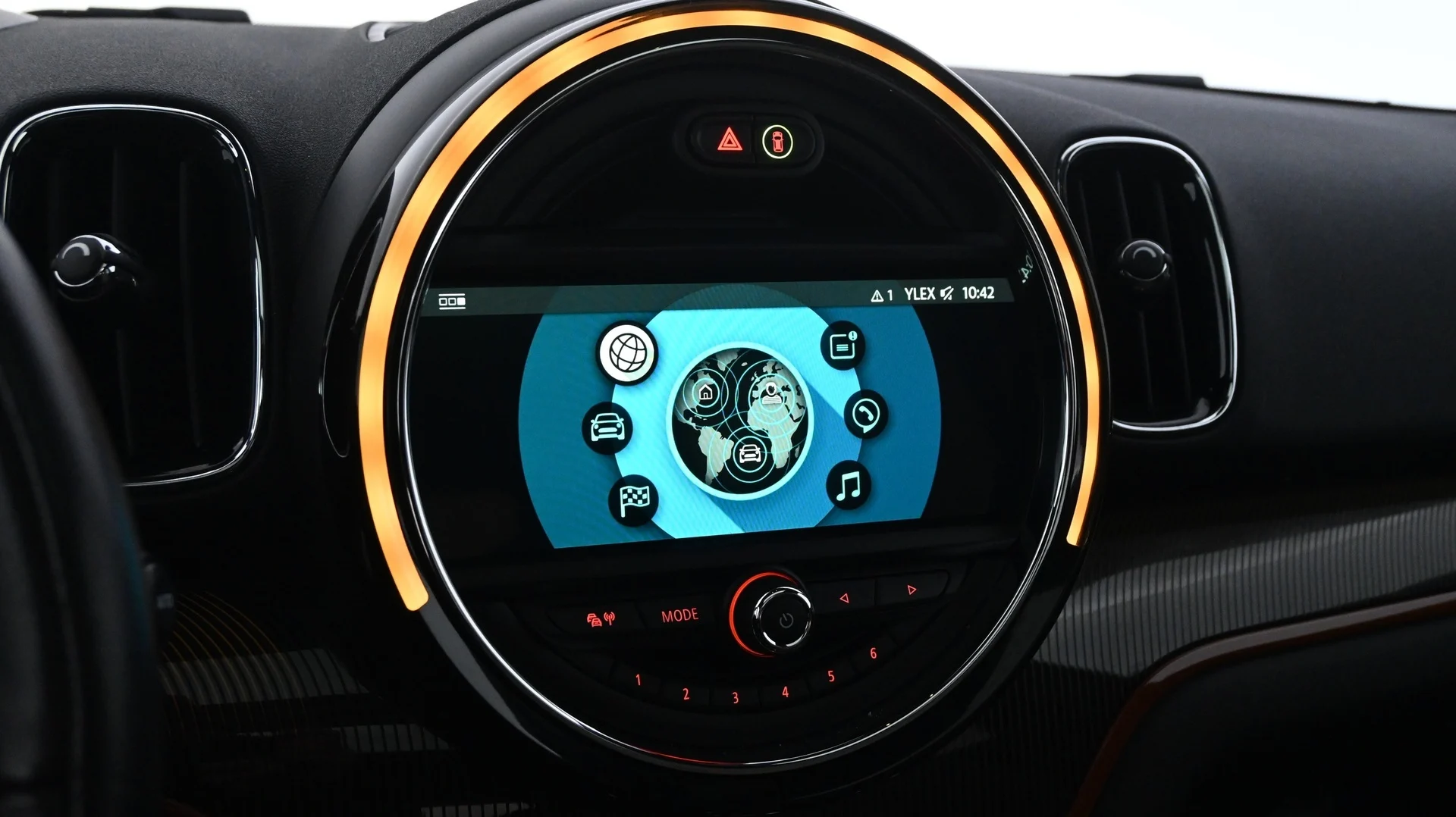 Car Image - 6QMWjWuo4ZqsJV5SzgEY9G