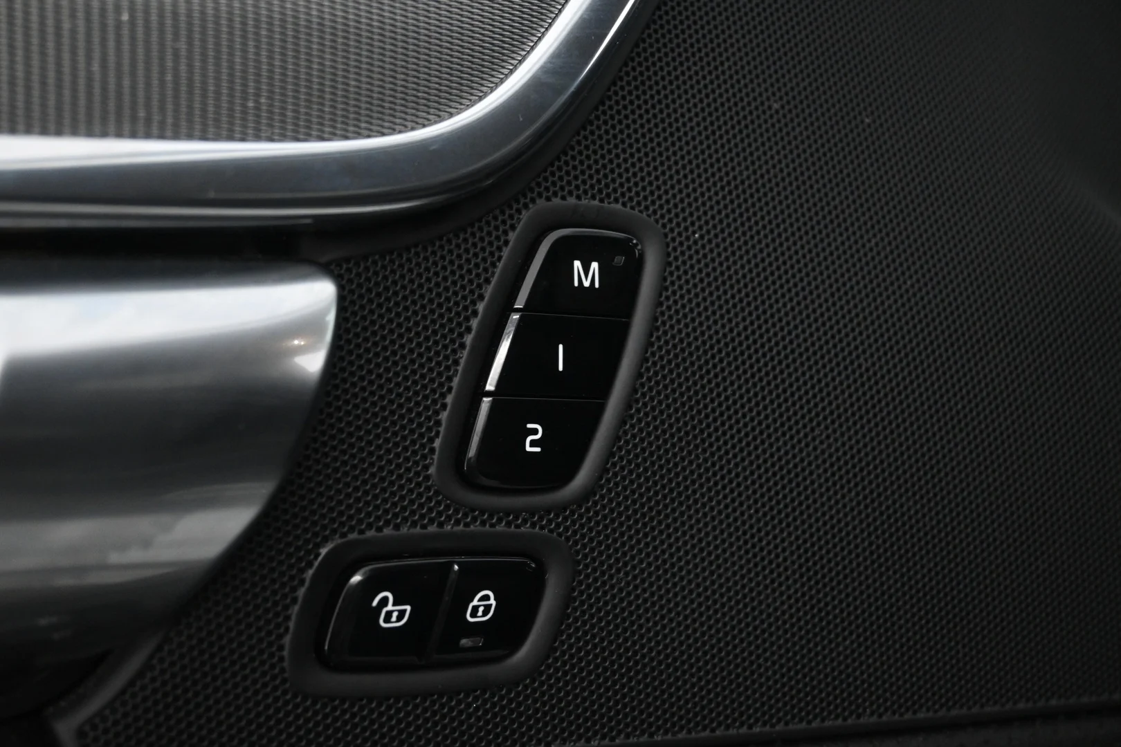 Car Image - 3dDIbcUP8fIwrfUQjoBeKF