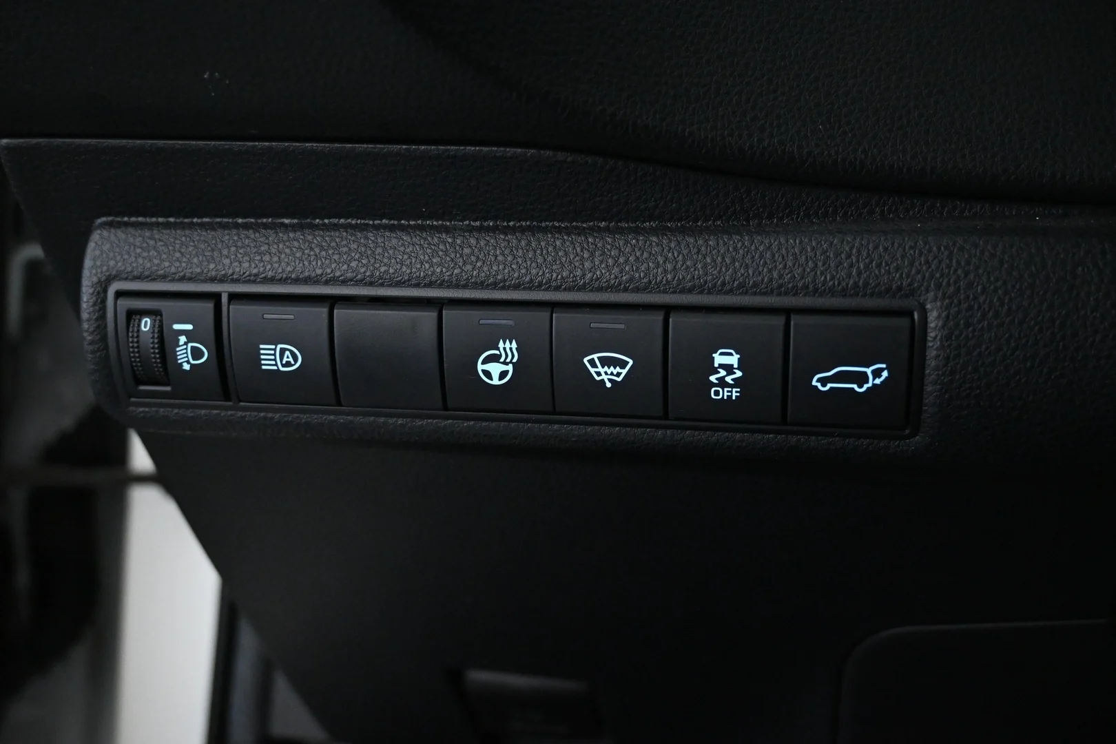 Car Image - 1FspHvYEMUElwCBDbjuv7n