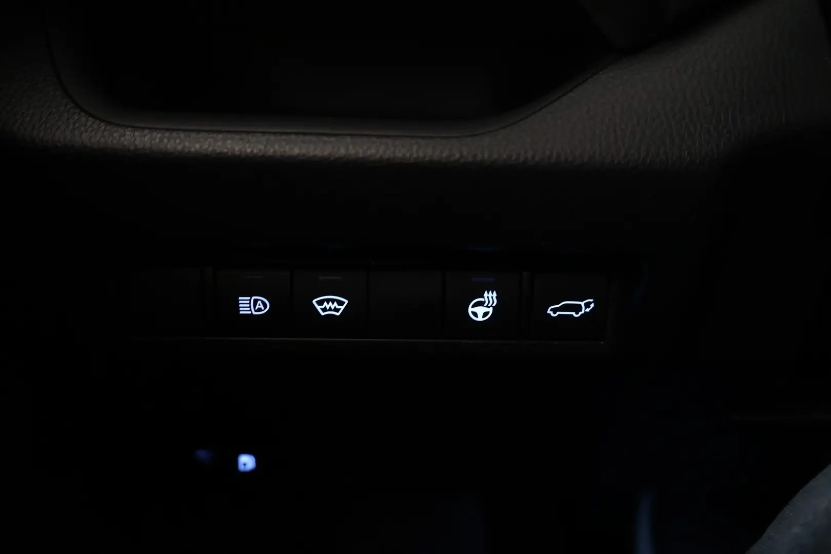 Car Image - 1yHpQxzFO3jfSiNSc350wj