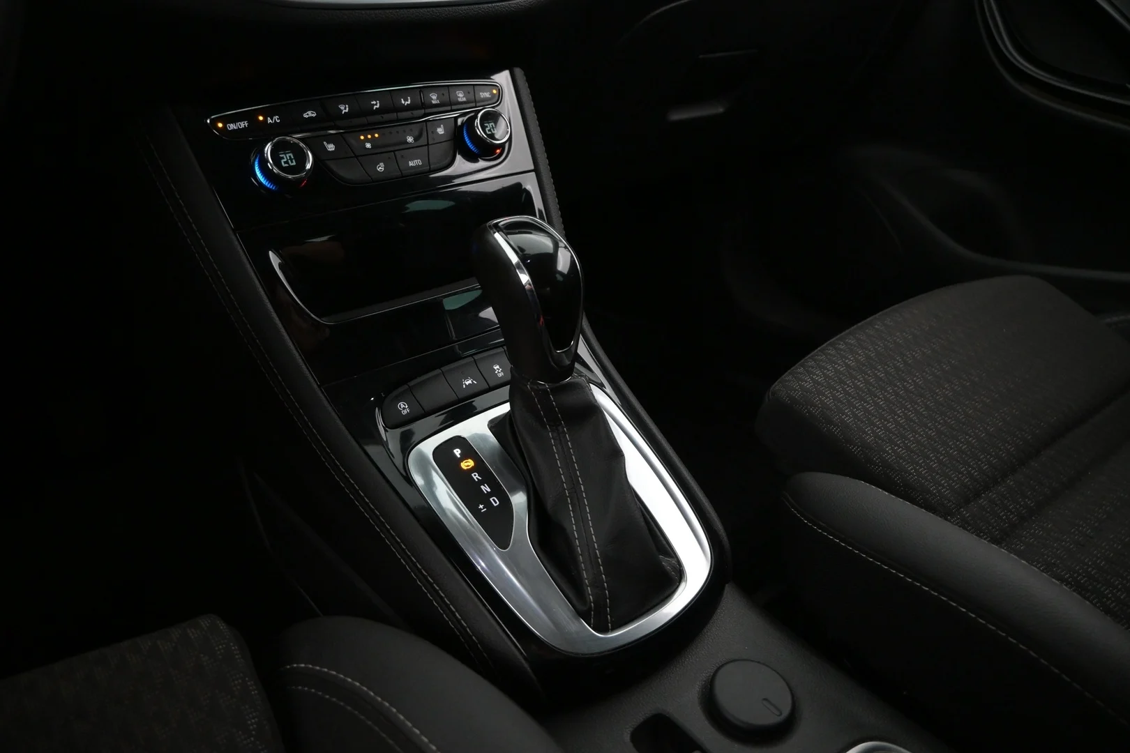 Car Image - rWY4bQcUAwrS8ythy5s2q