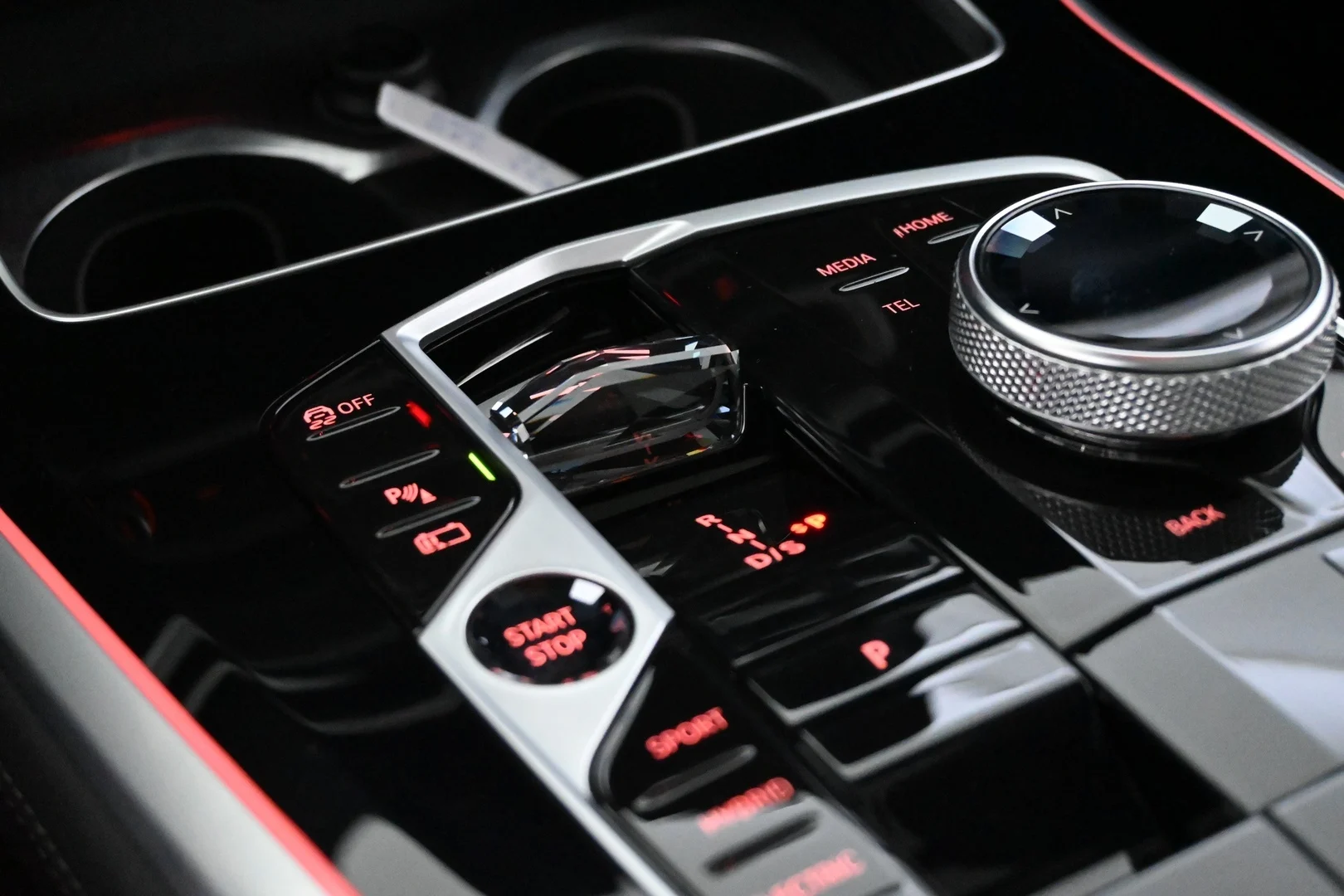 Car Image - 7kx3i8ShsB2eN0p20tPnHg