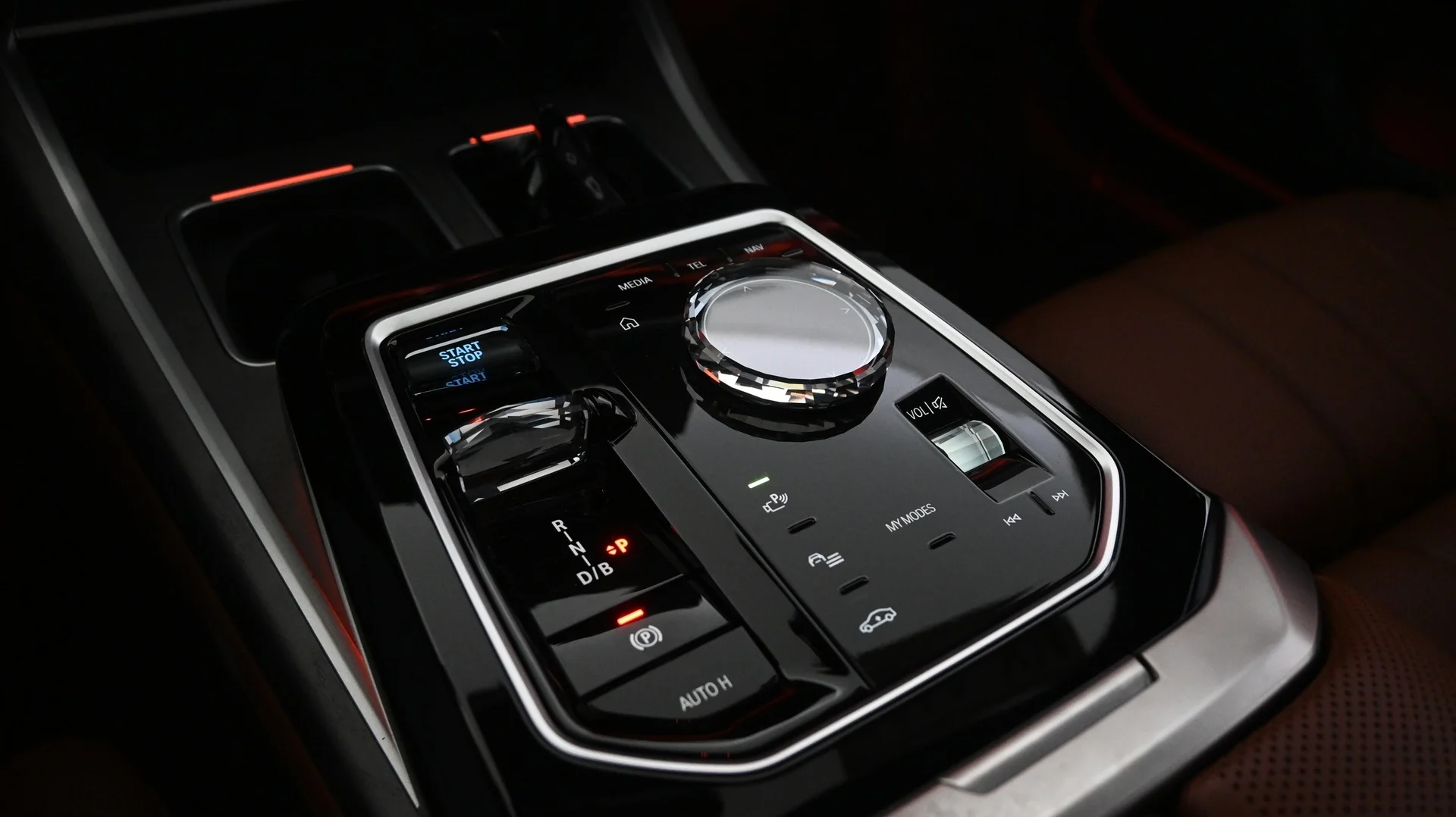 Car Image - 10nFTDhnnCghr4Sq4bAC6p