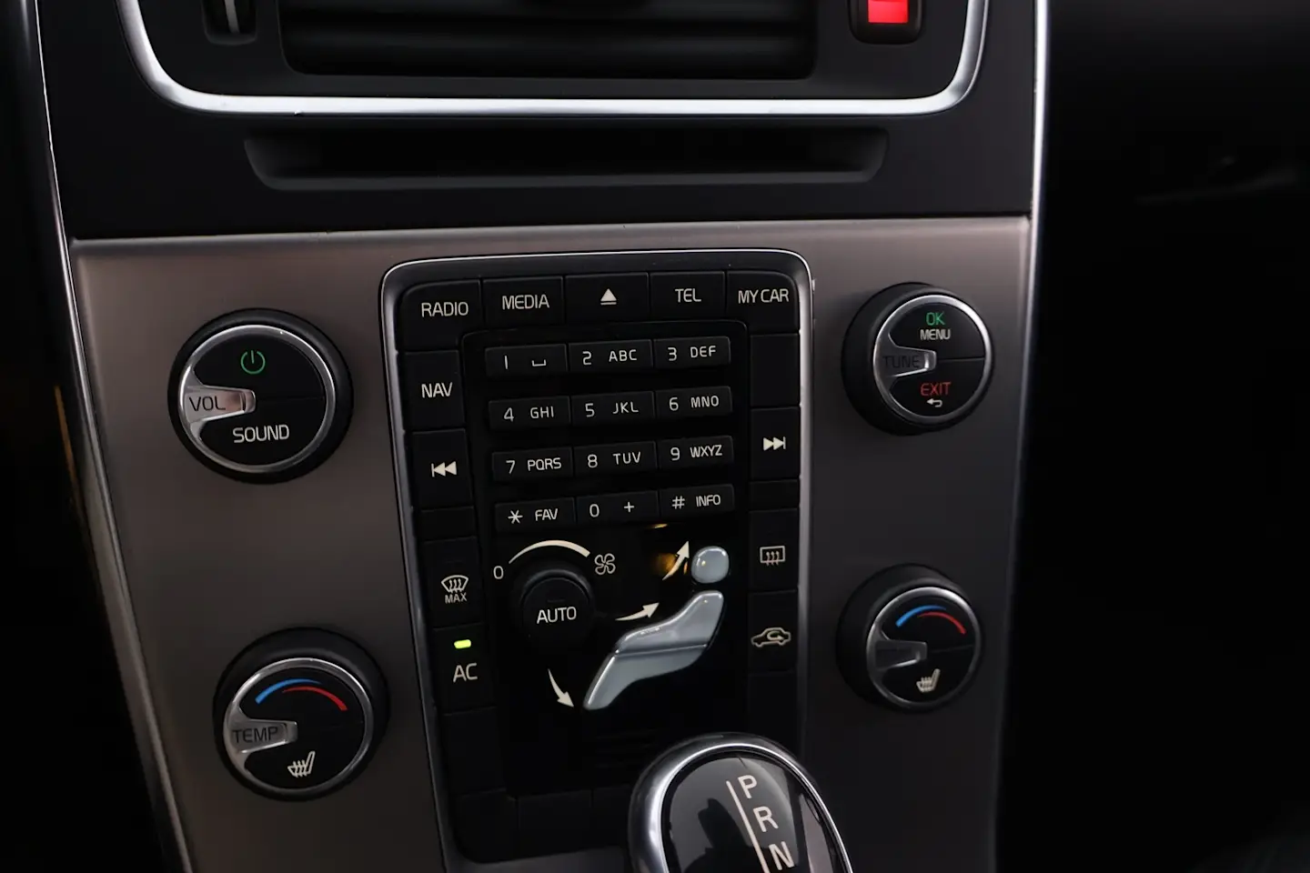 Car Image - 7G6rMI385Ab0PzFtlDr02B