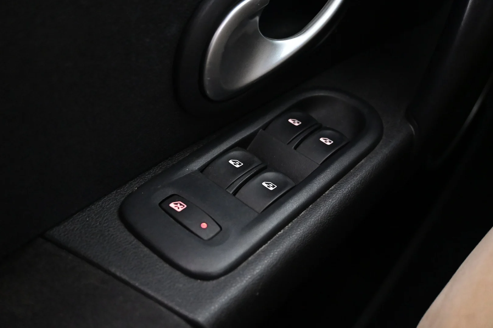 Car Image - 7Jwqw4lCJMR6UTL8KKDo5A