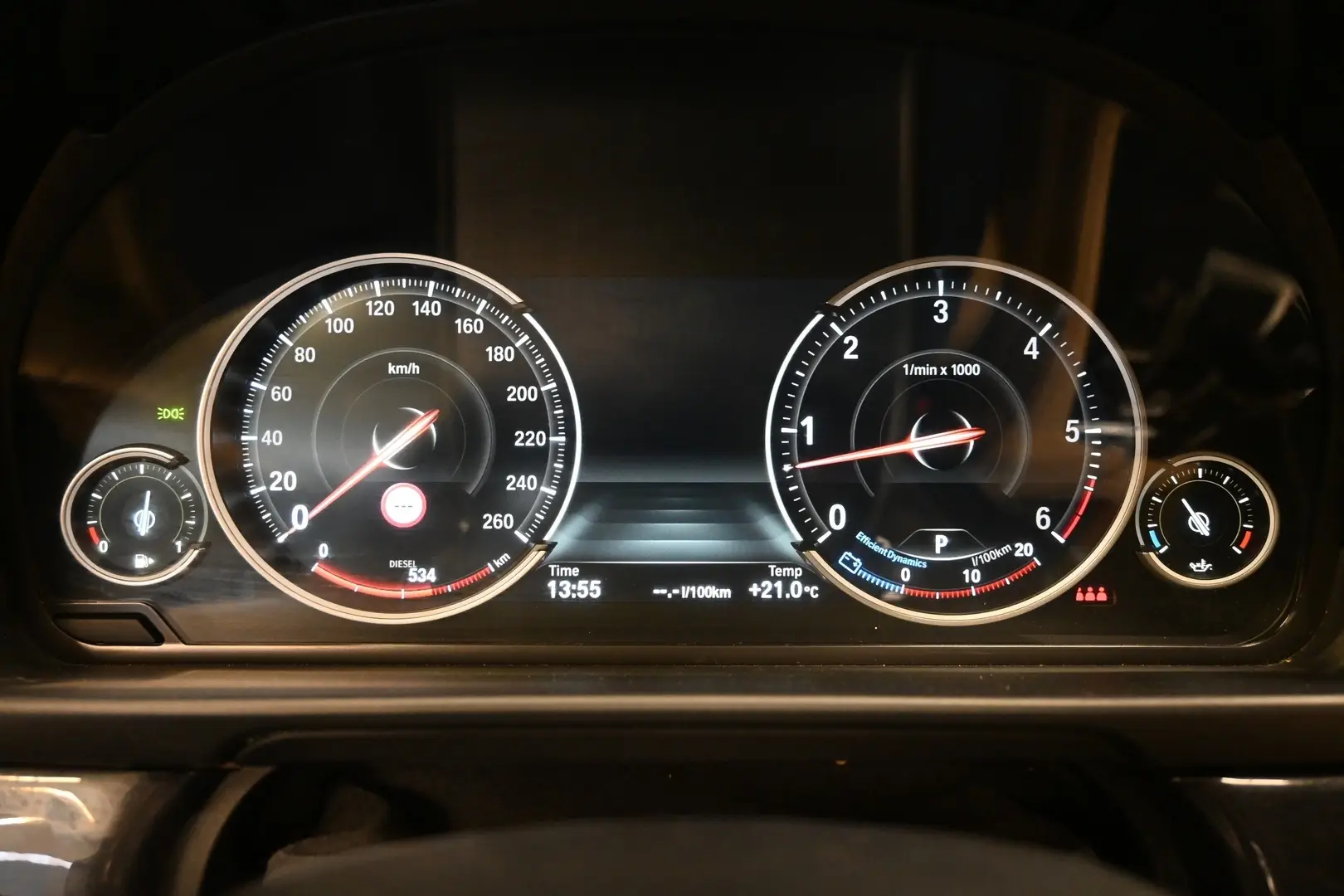 Car Image - 2QlVBRasV1XKM1xrVUv5nd