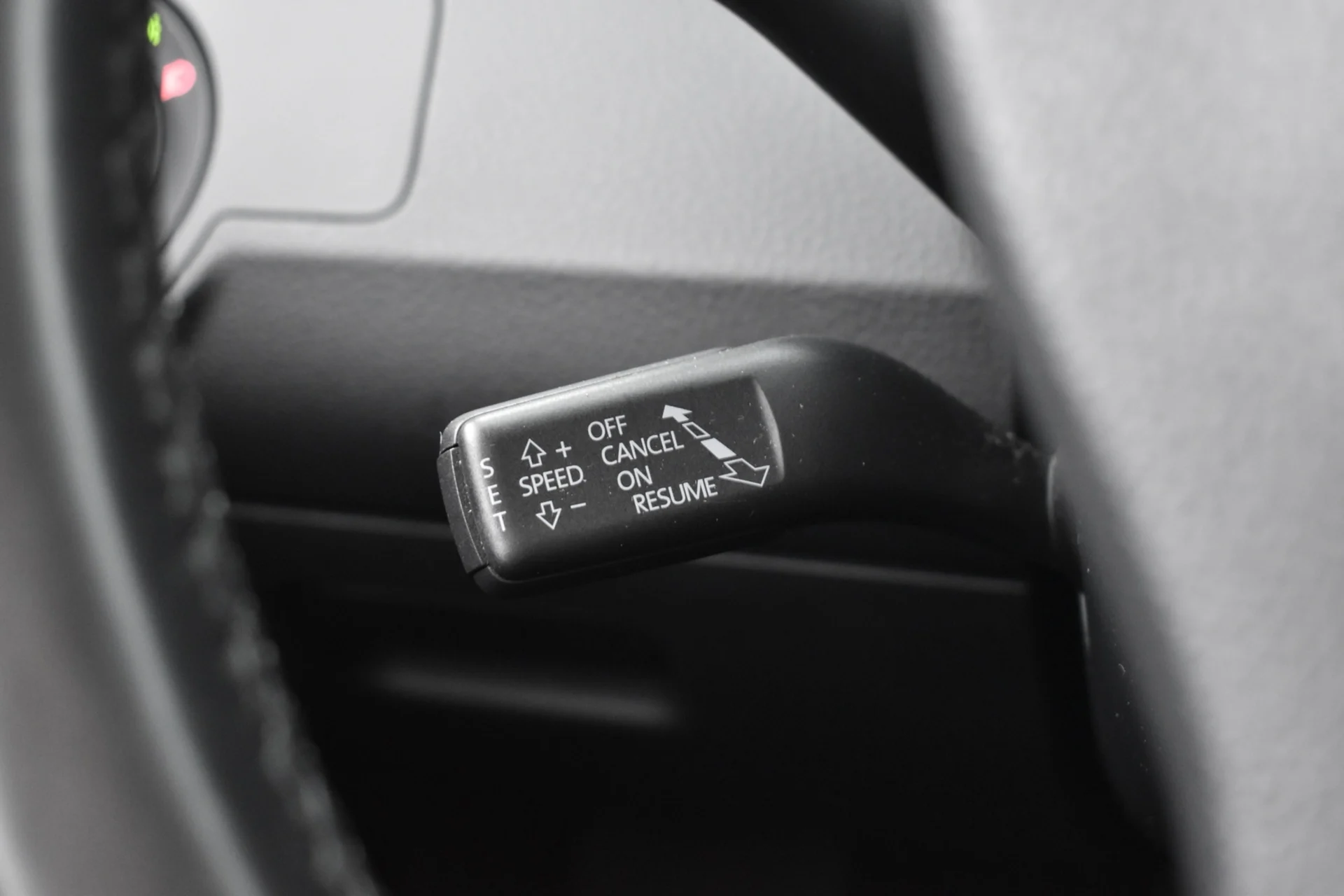 Car Image - 3hsfGlpzo7afWiyWjl6duT