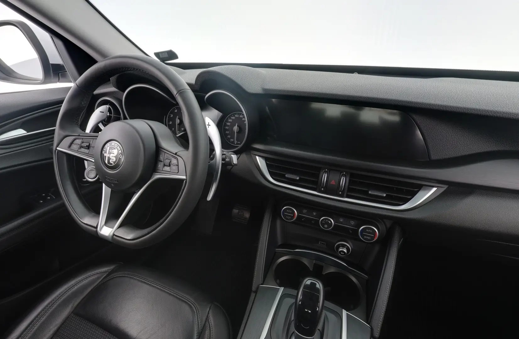 Car Image - 4Ge4Ri8XGkDMDgJoeSroFw